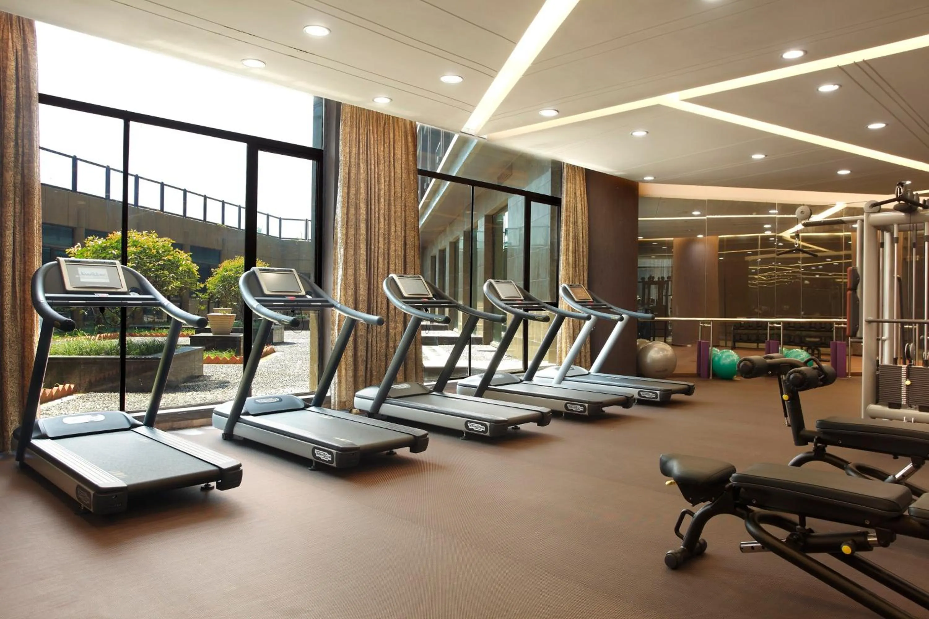 Fitness centre/facilities in Crowne Plaza Xuzhou Dalong Lake by IHG