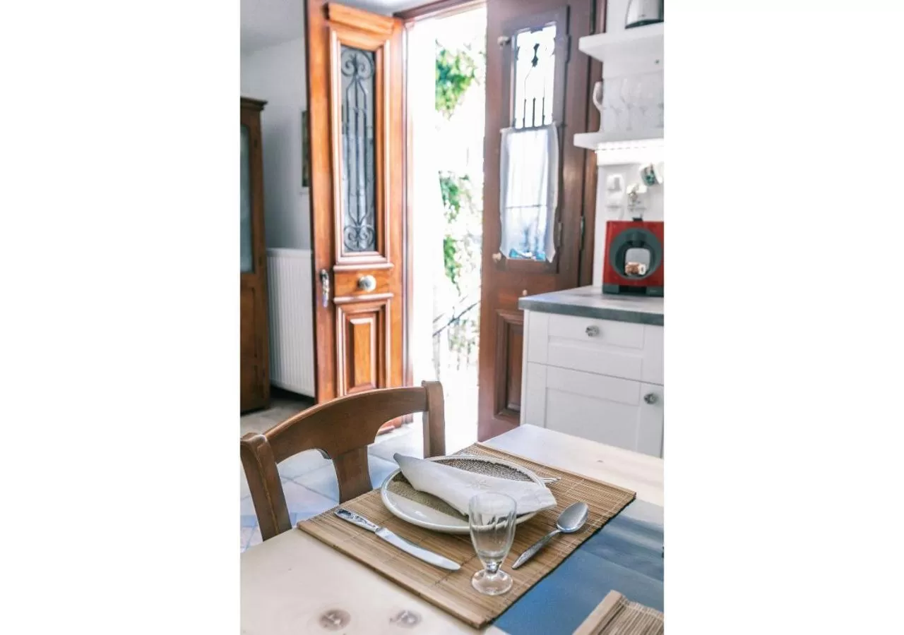 Patio in Arco Naxos Luxury Apartments