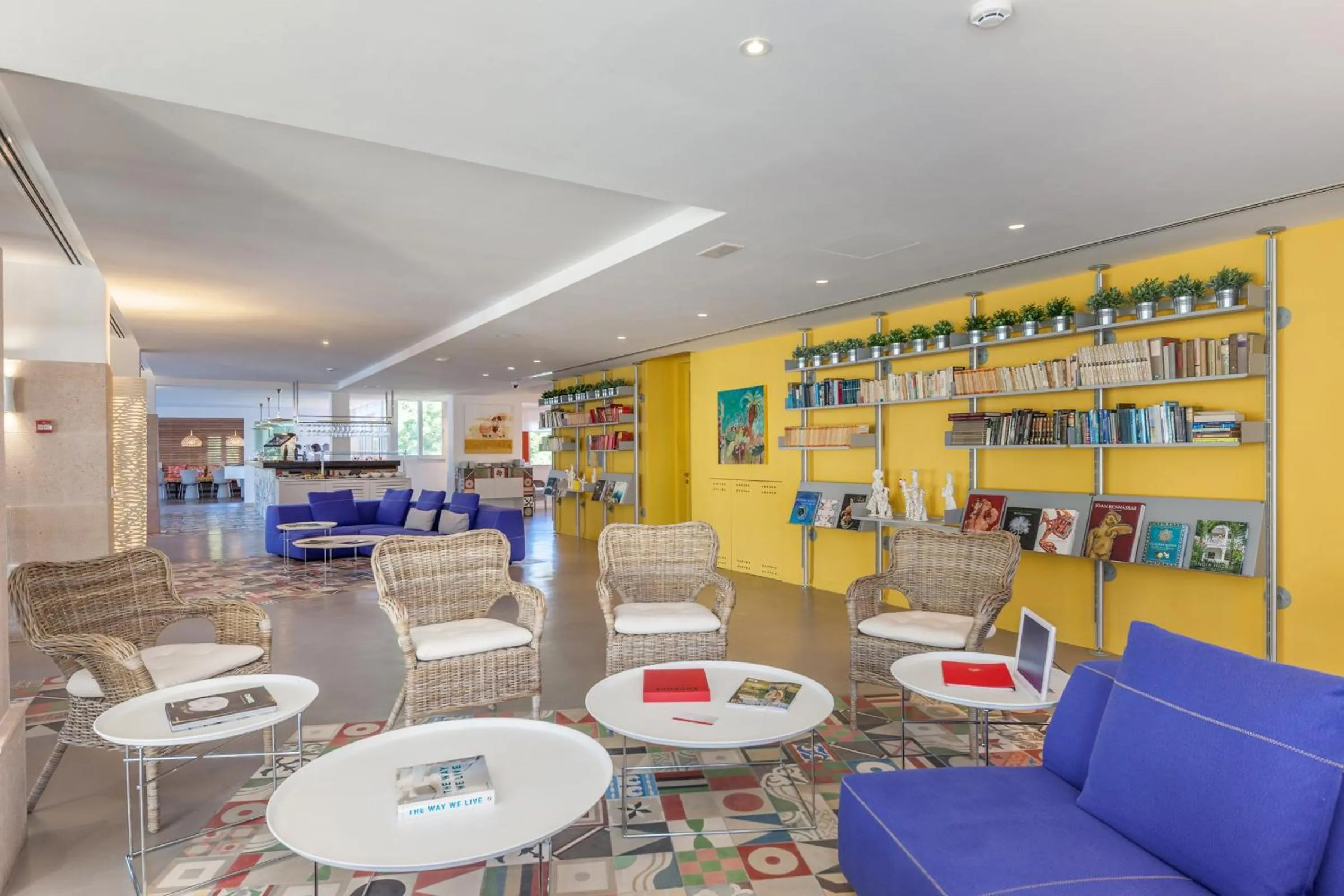 Library in Hotel Cala Sant Vicenç - Adults Only