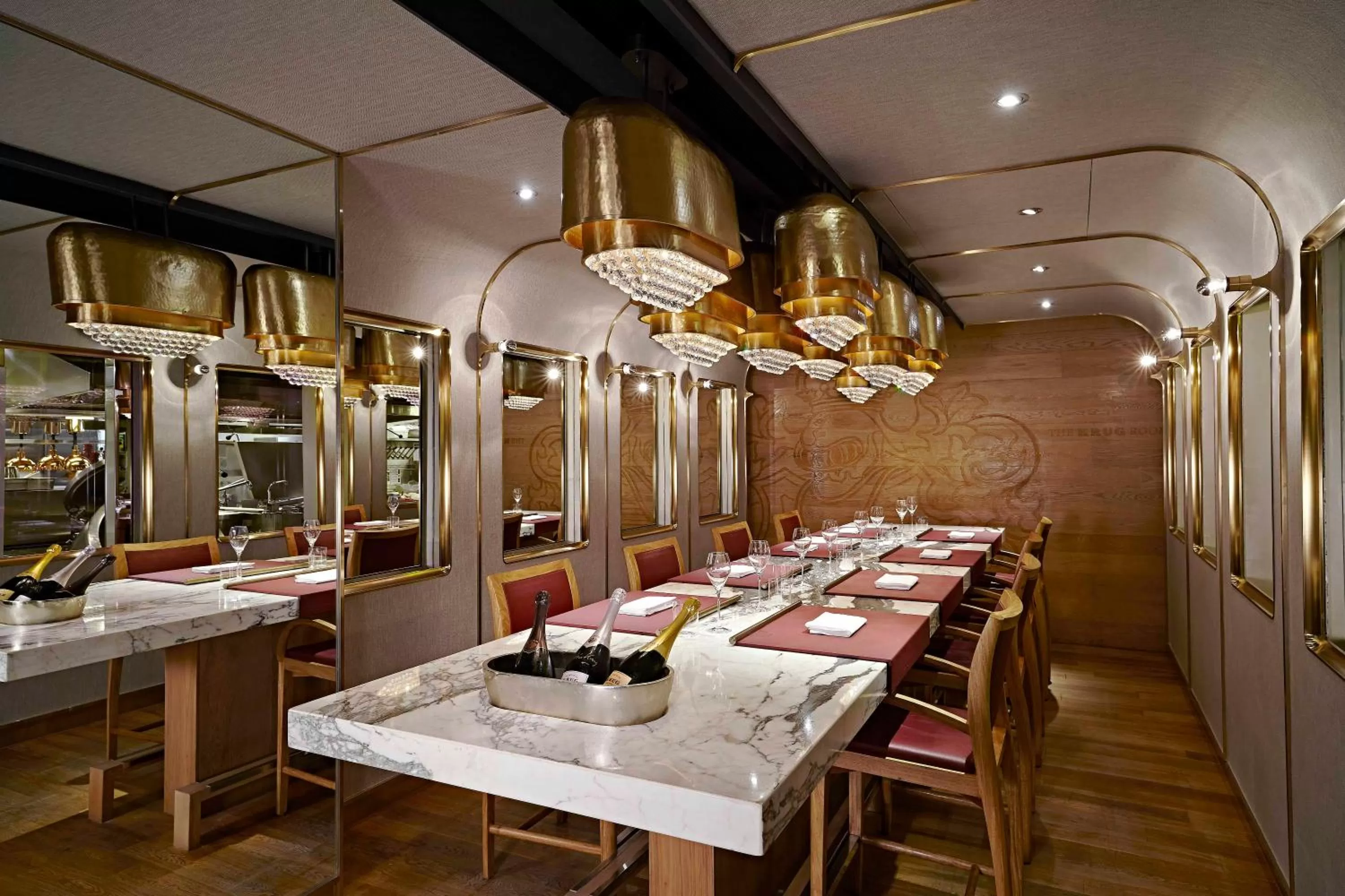 Restaurant/places to eat in Mandarin Oriental, Hong Kong
