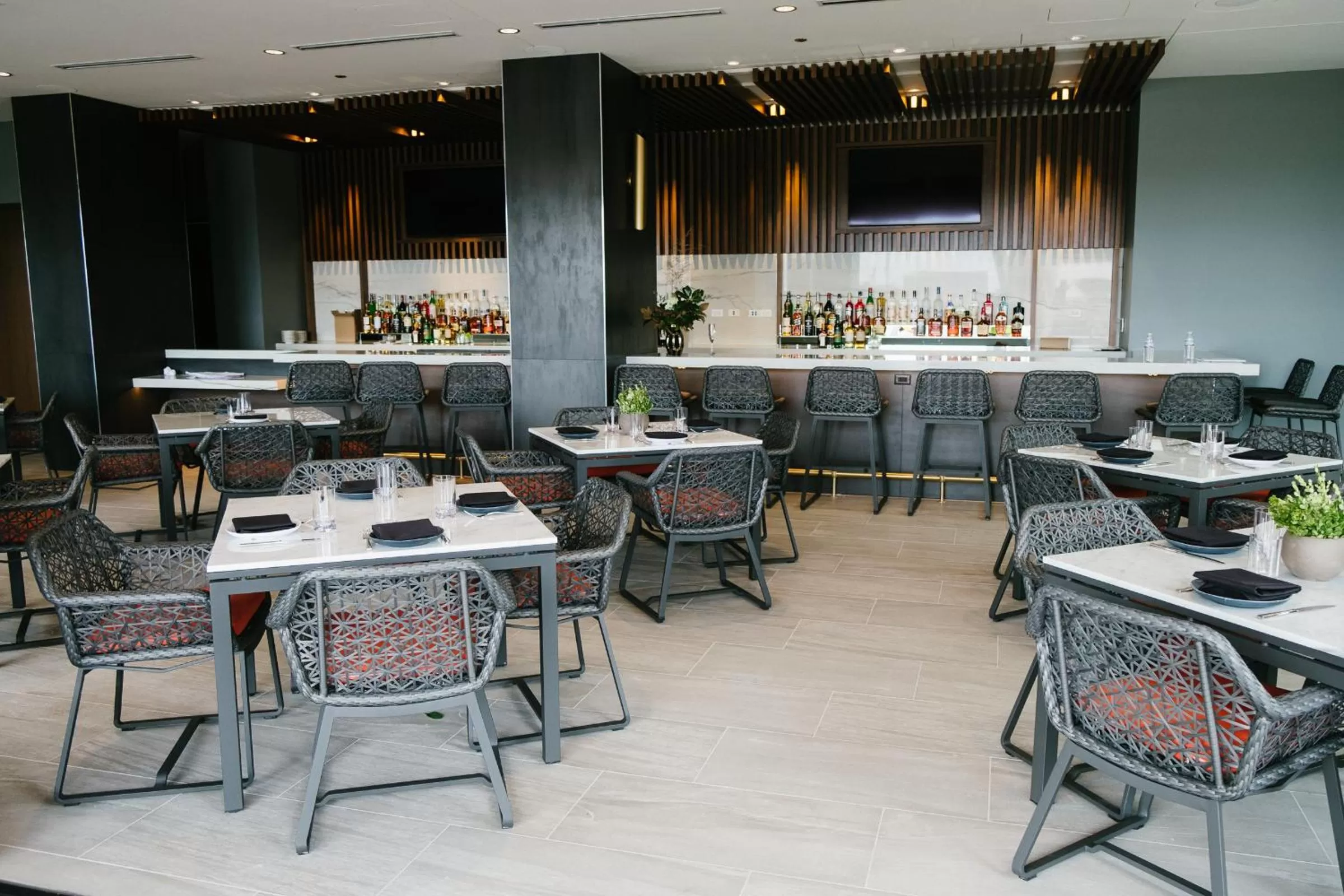 Restaurant/places to eat in Grand Hyatt Nashville