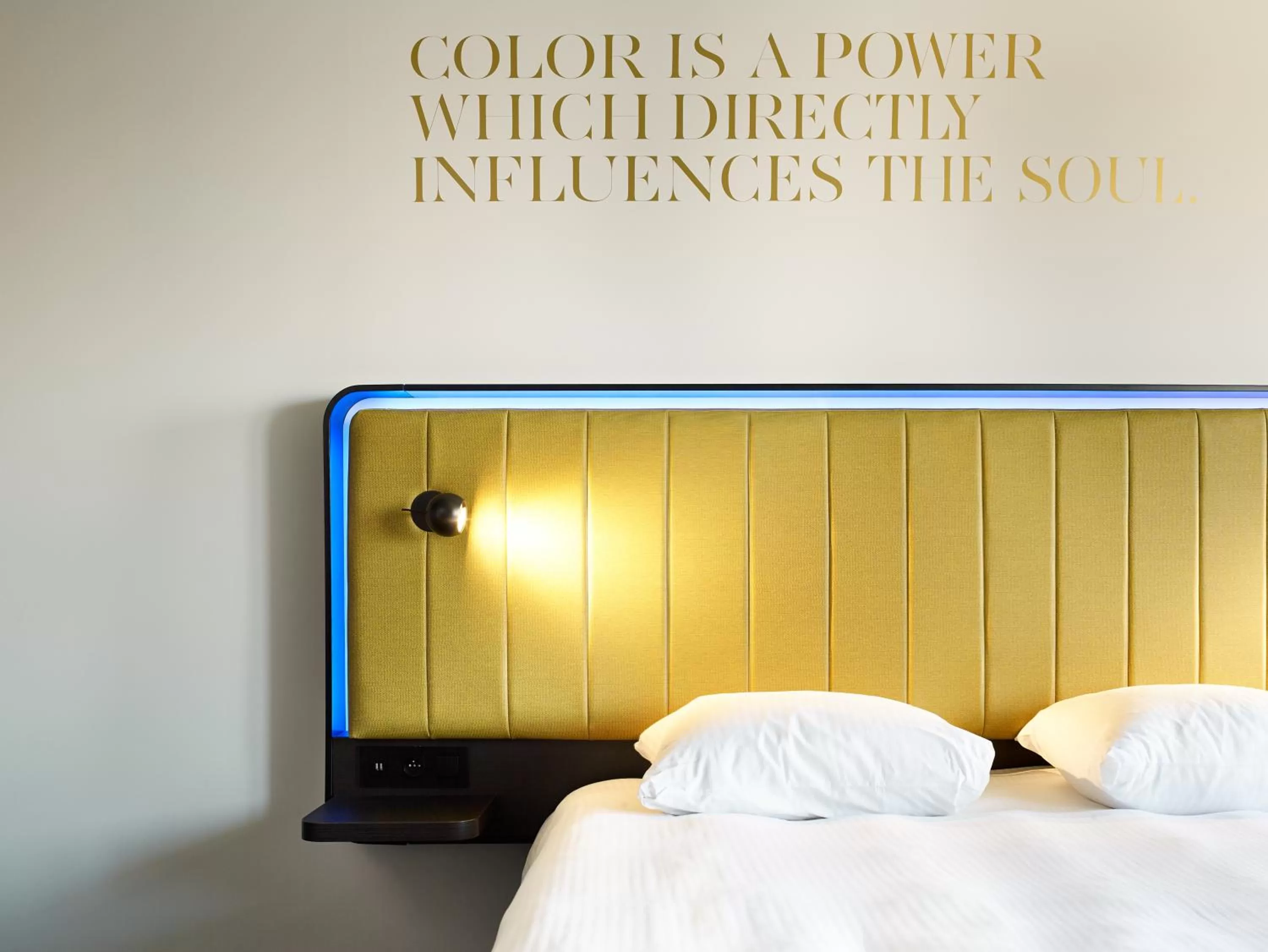 Bed in Park Inn By Radisson Hasselt