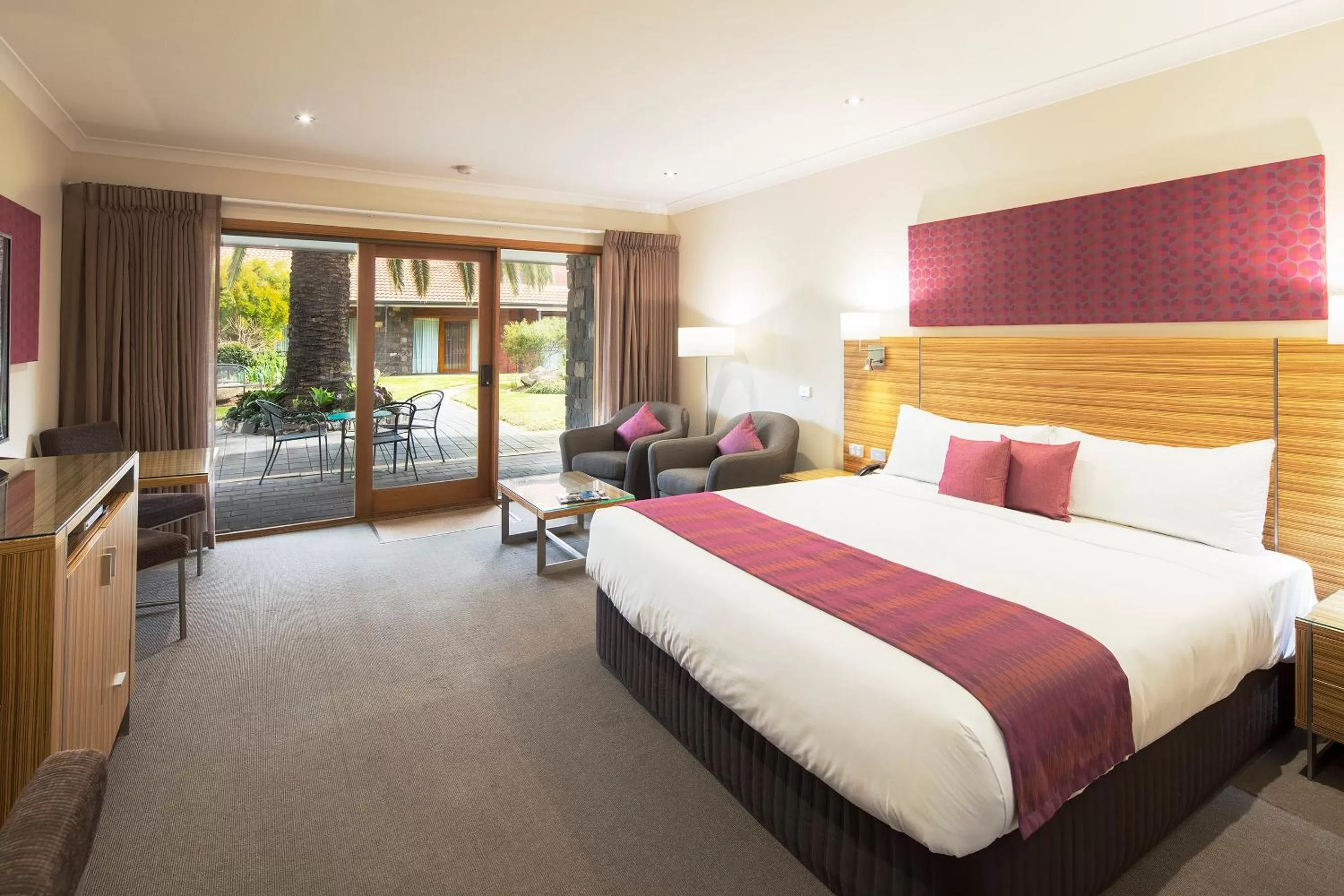 Bed in Julie-Anna, Bendigo