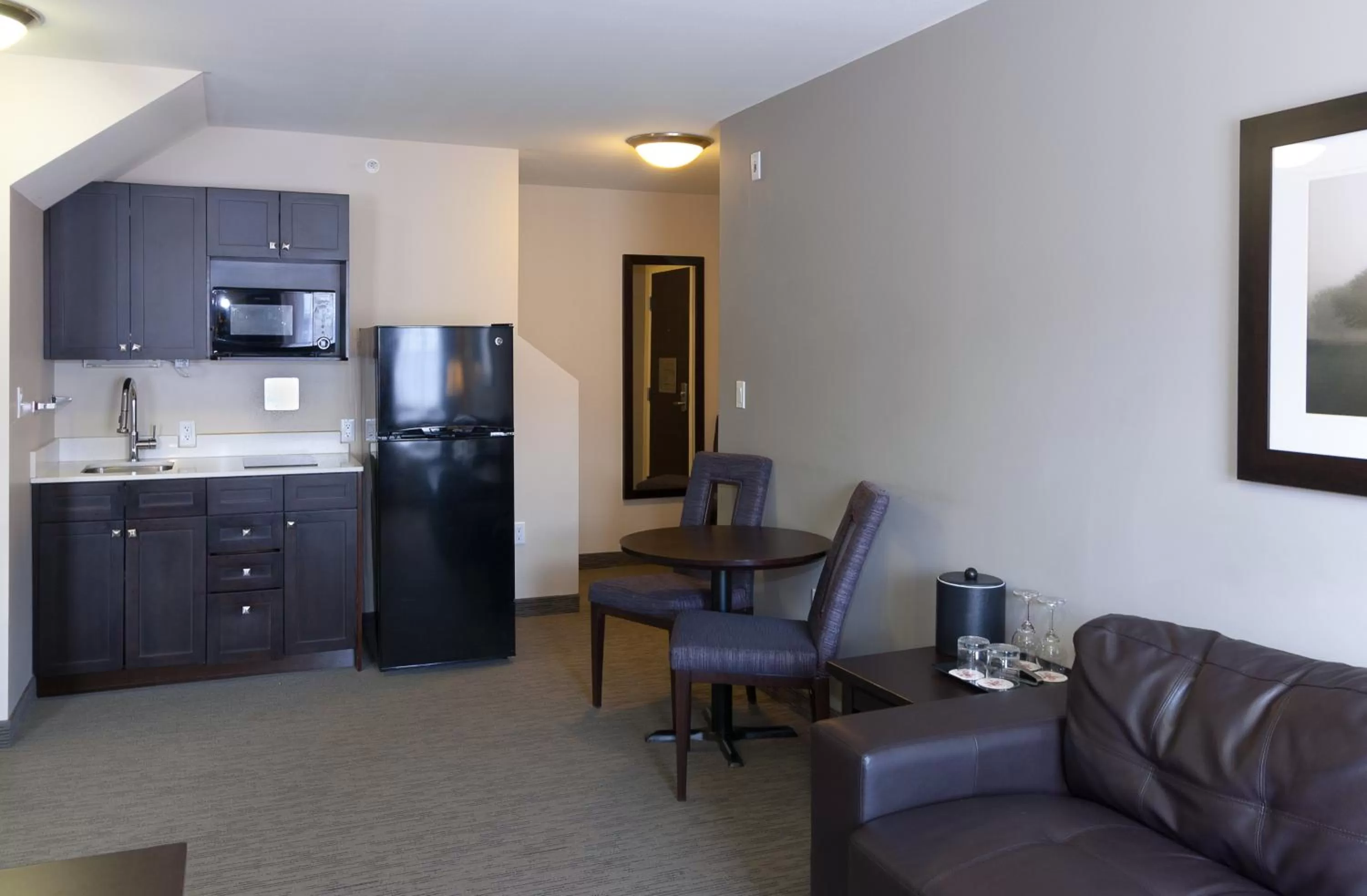 Kitchen or kitchenette in The Kanata by BCMInns Blairmore