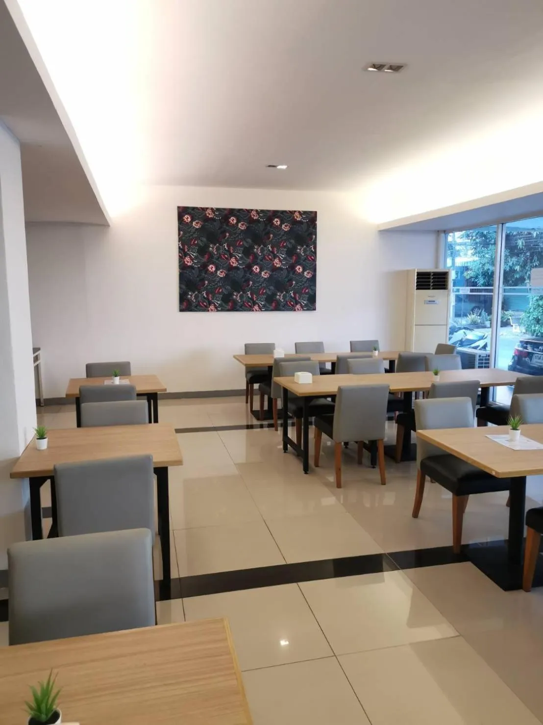 Restaurant/places to eat in Lee Garden Bangkok