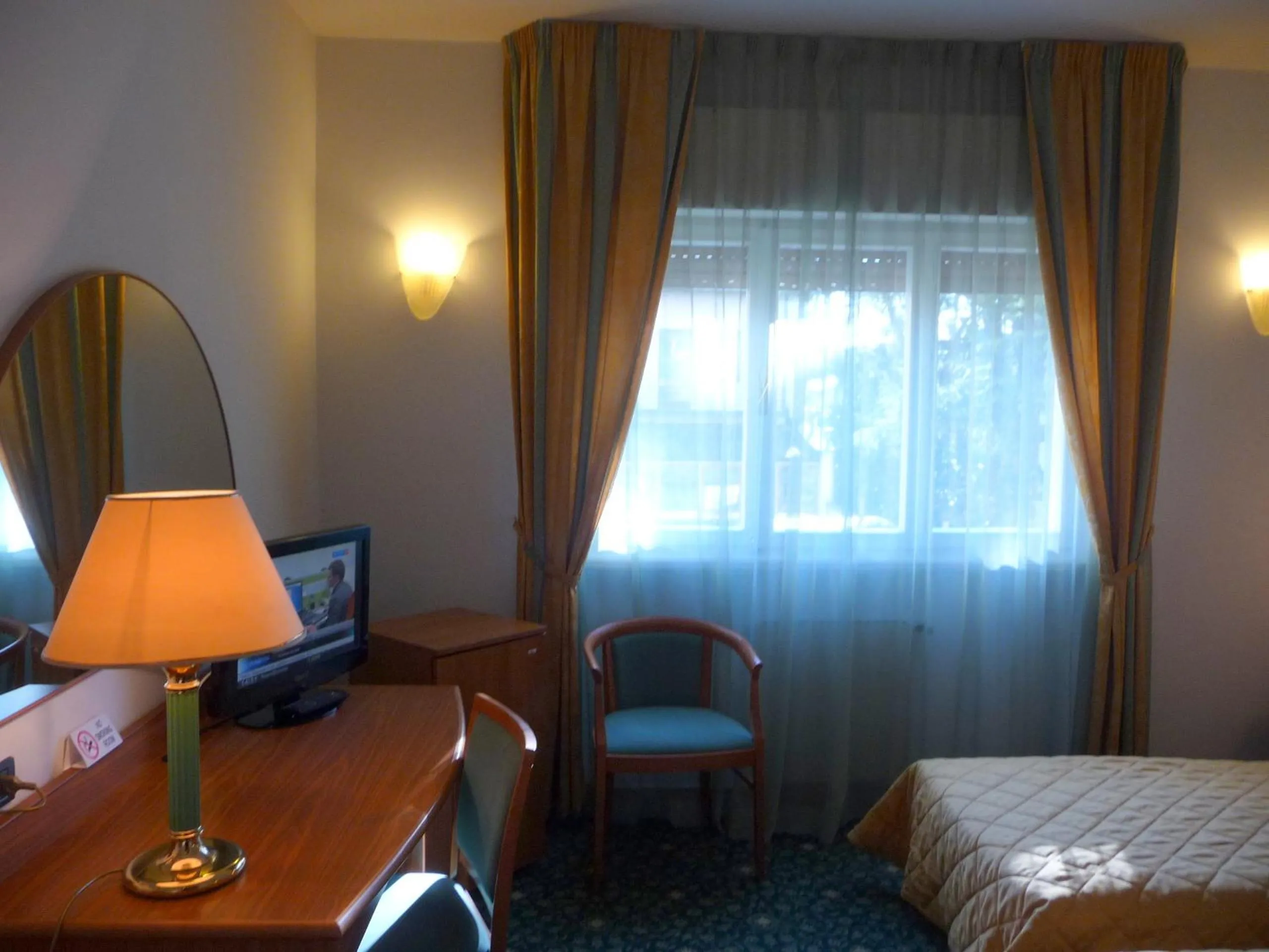 Bed in Hotel Cristallo