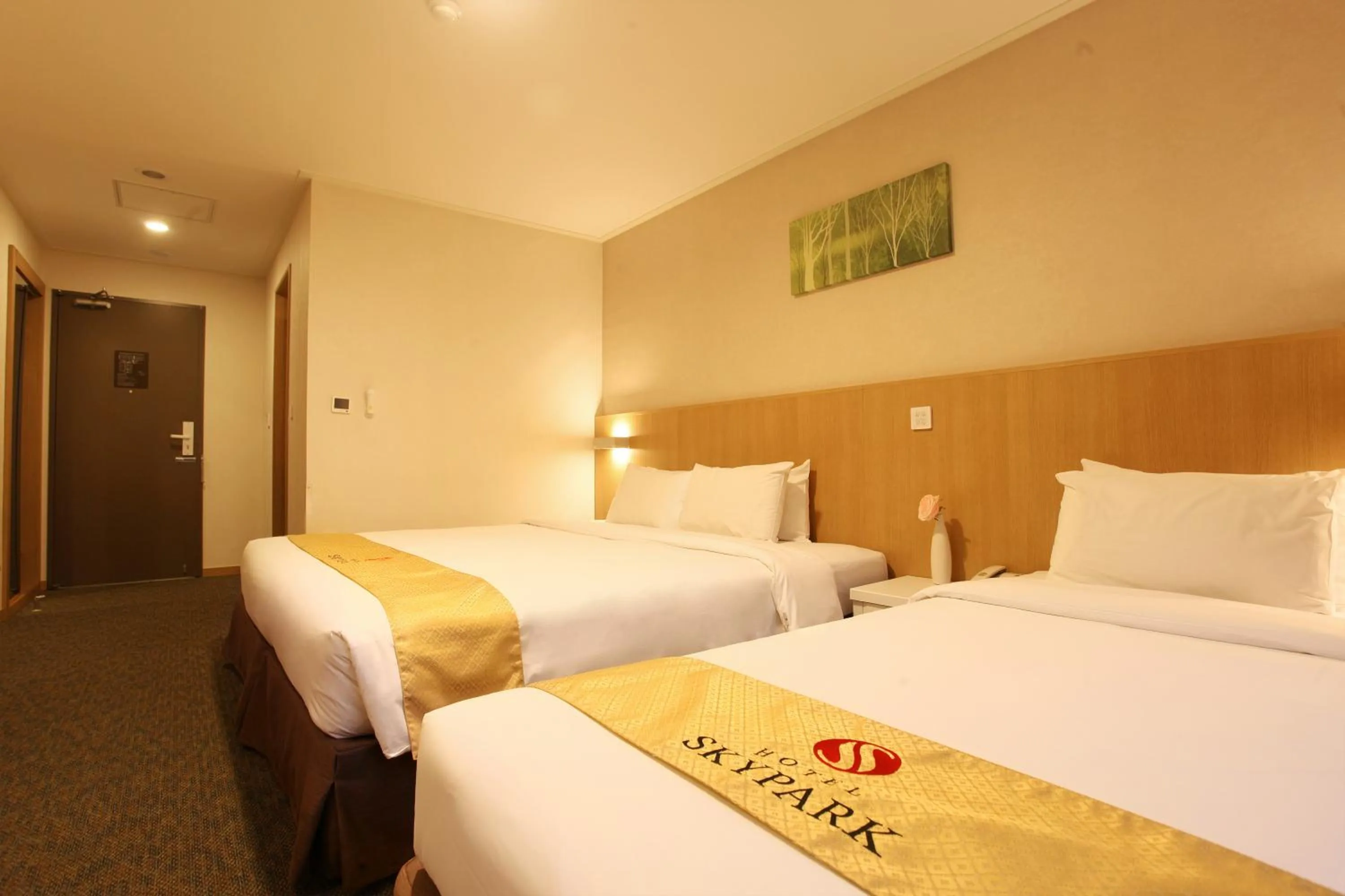 Bedroom, Bed in Hotel Skypark Jeju 1 Newly renovated