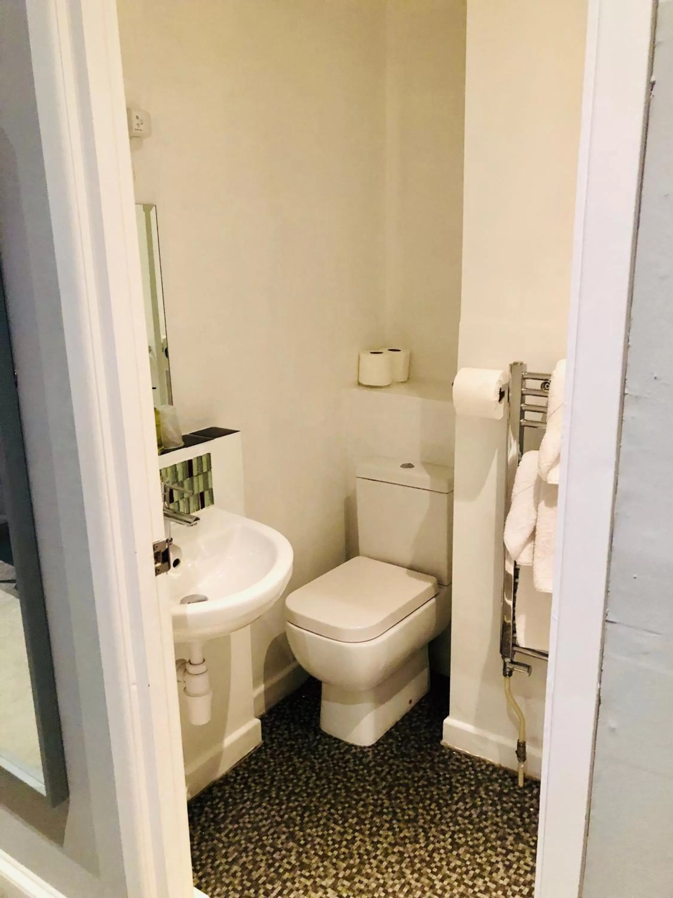 Bathroom in Cottonwood Boutique