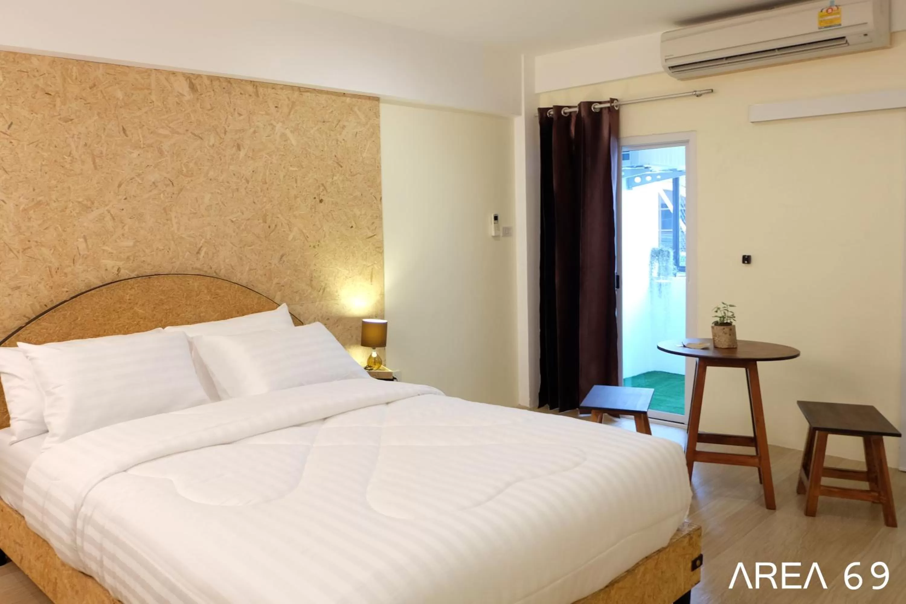 Bed in Area 69 (Don Muang Airport)