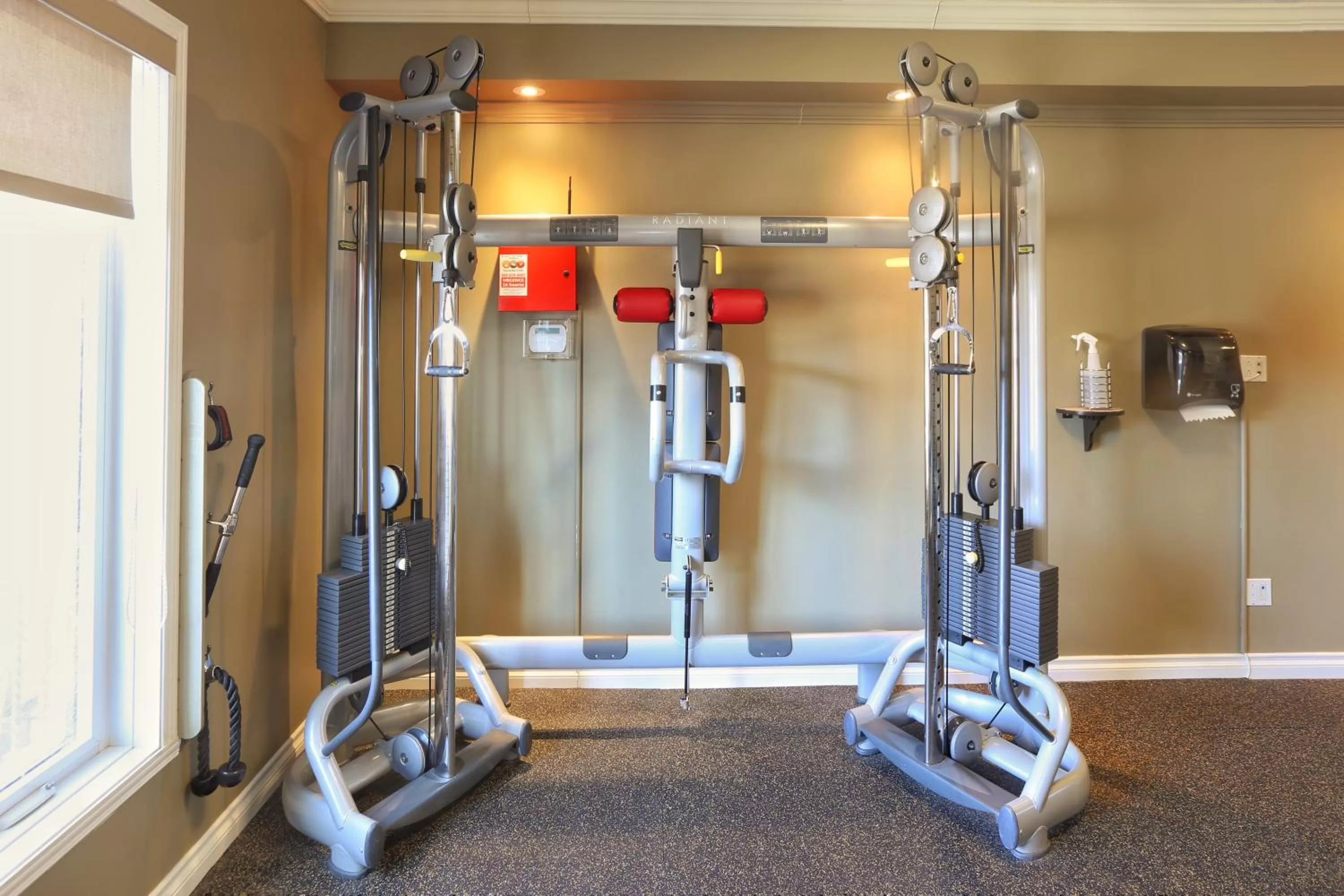 Fitness centre/facilities in Hotel Brossard