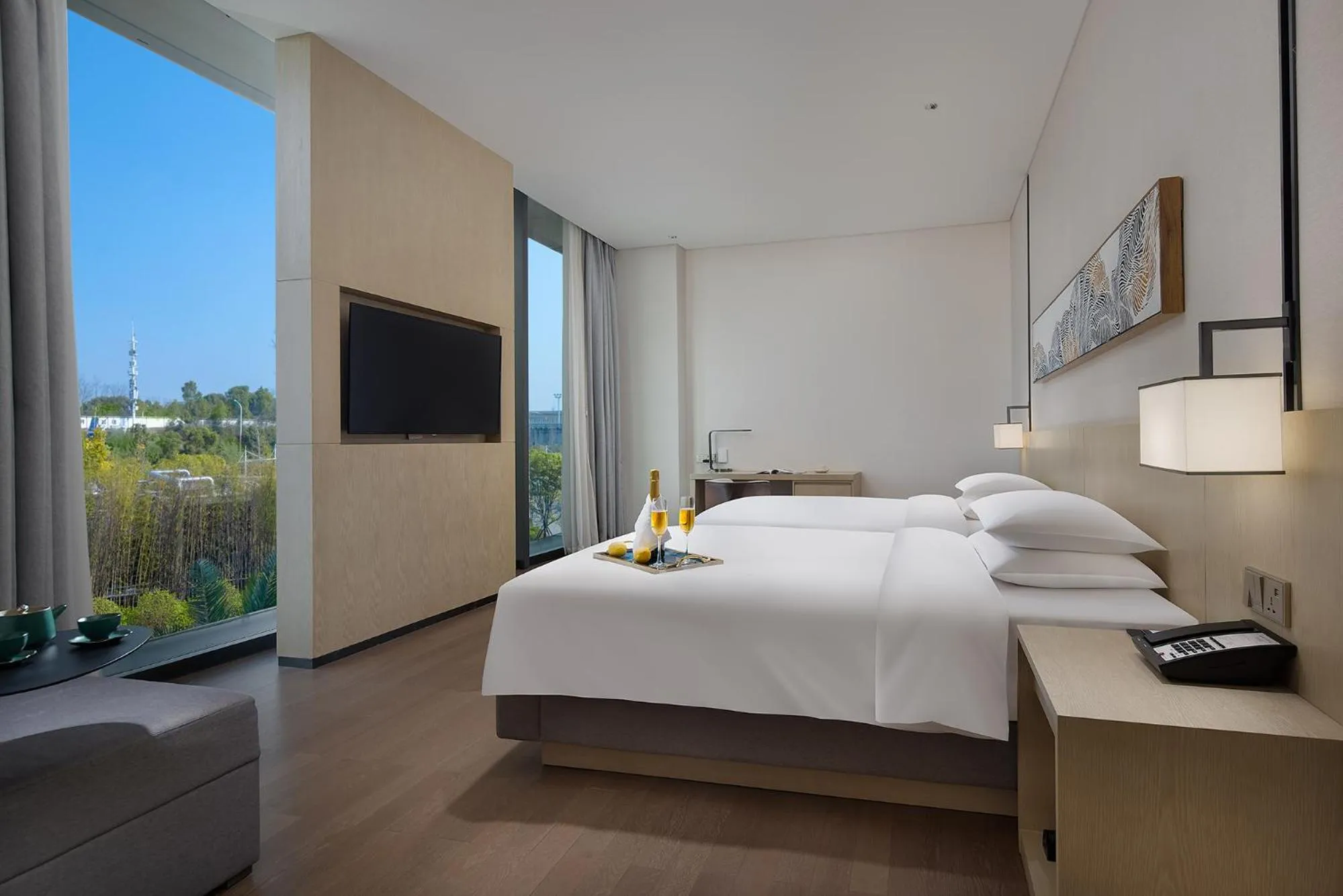 Photo of the whole room, Bed in Hyatt Place Changsha Airport