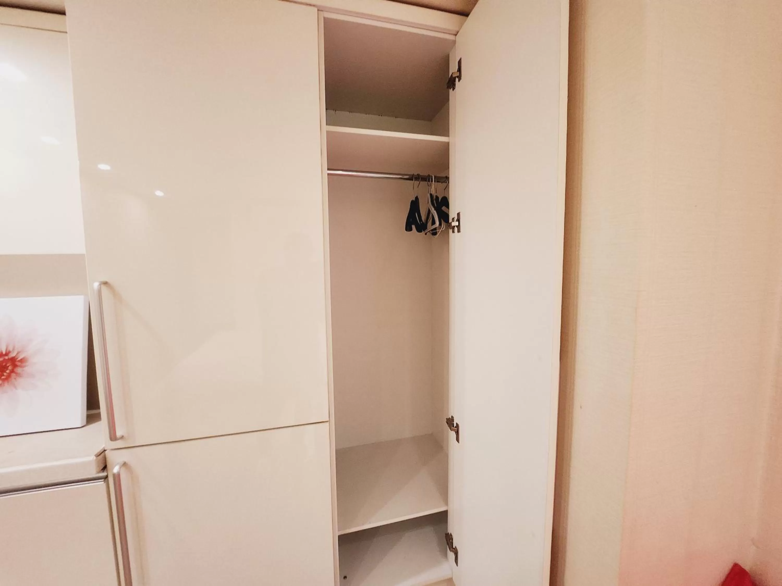 wardrobe in Olive hostel R(Residence)