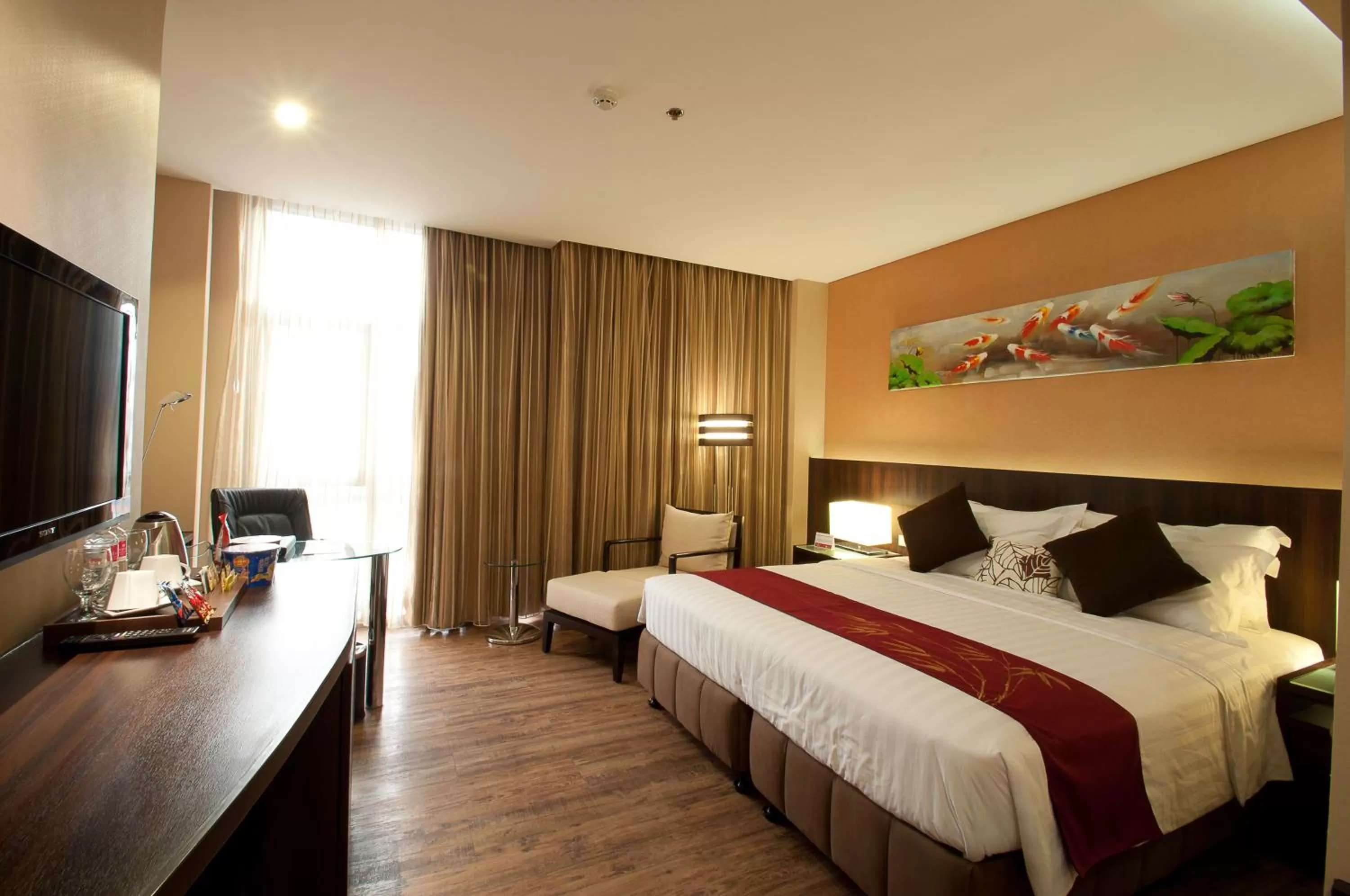 Photo of the whole room, Bed in Ramada by Wyndham Manila Central