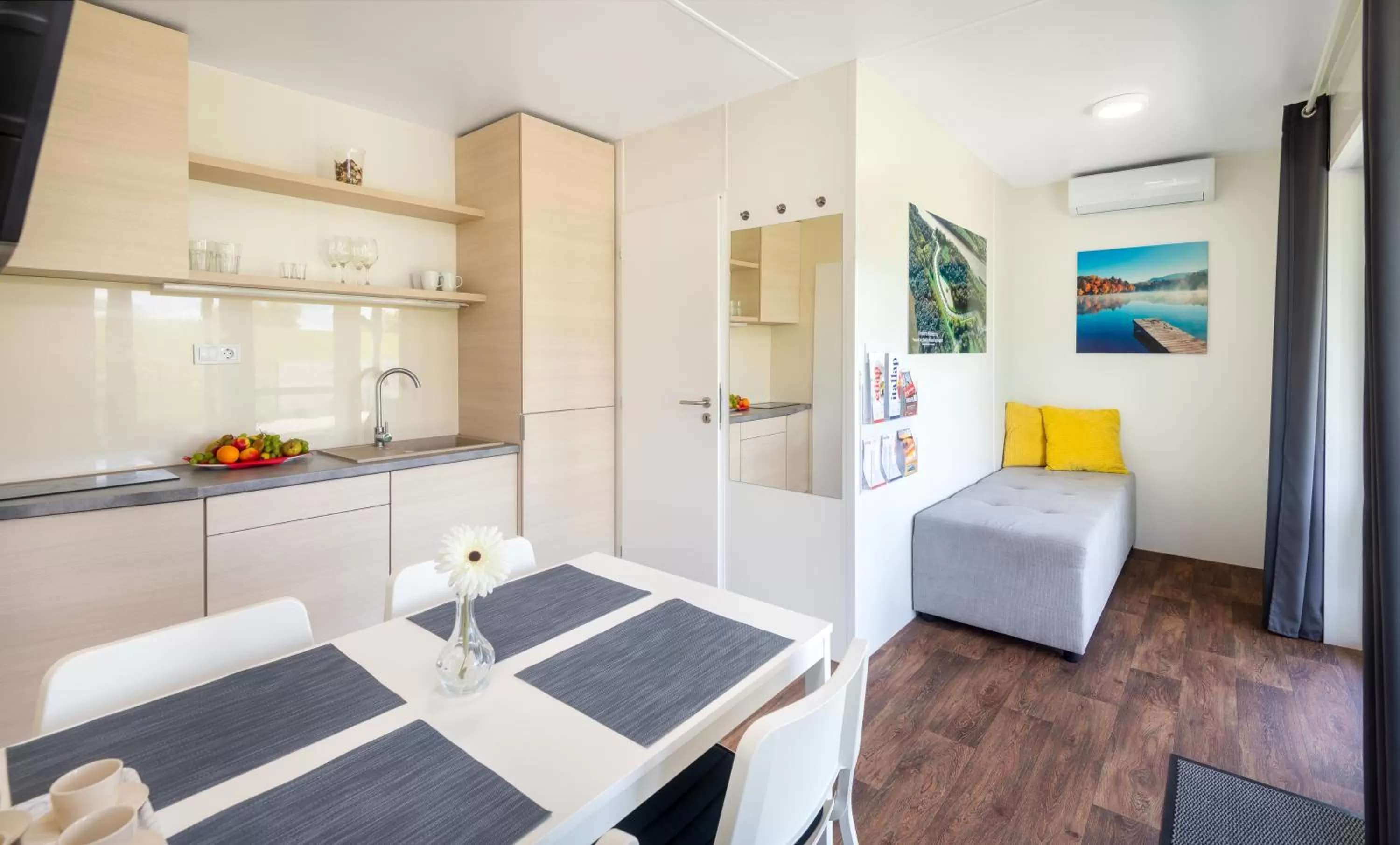 Kitchen or kitchenette in Tisza-tó Apartmanpark