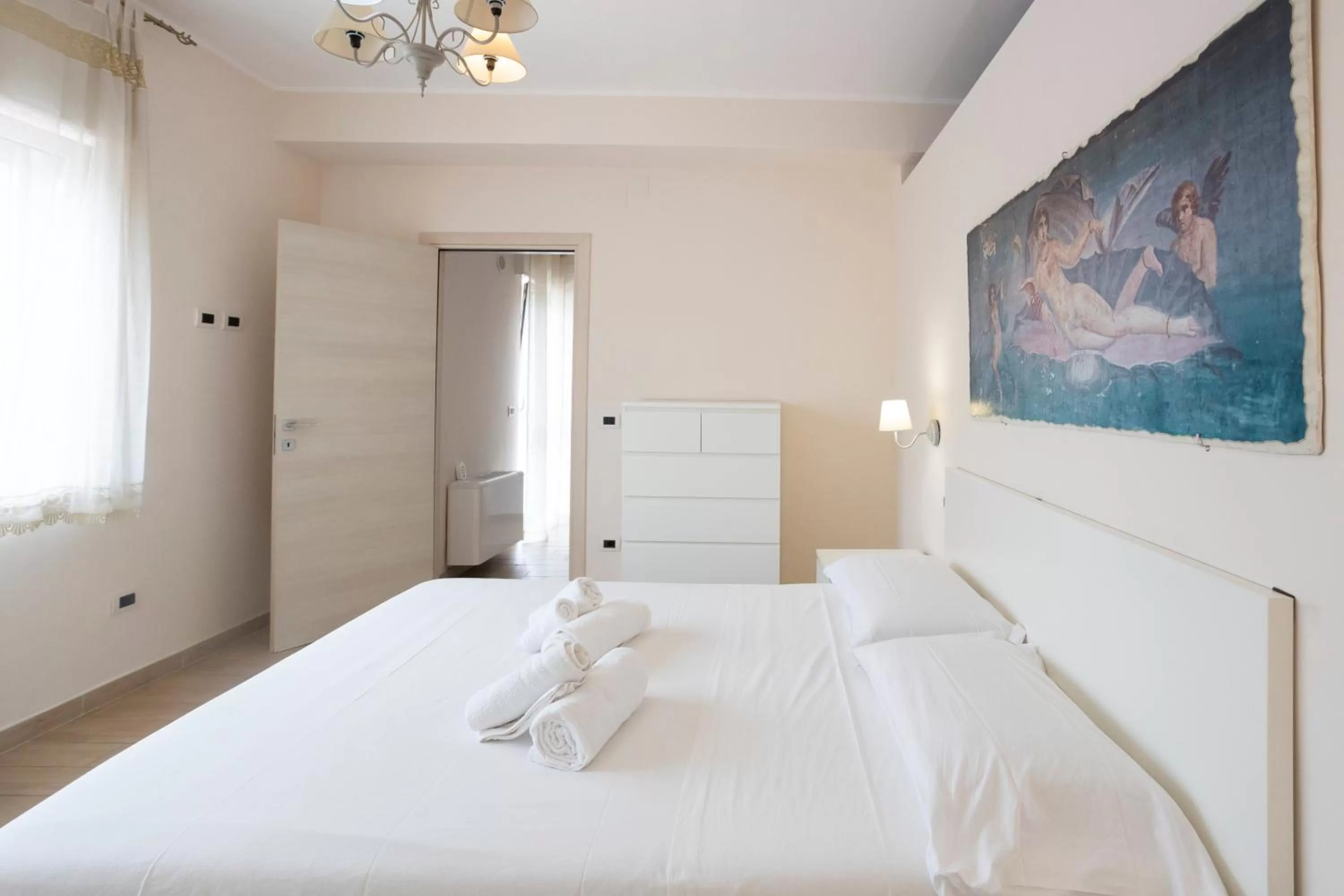 Photo of the whole room, Bed in Residence O'Sole Mio Pompei