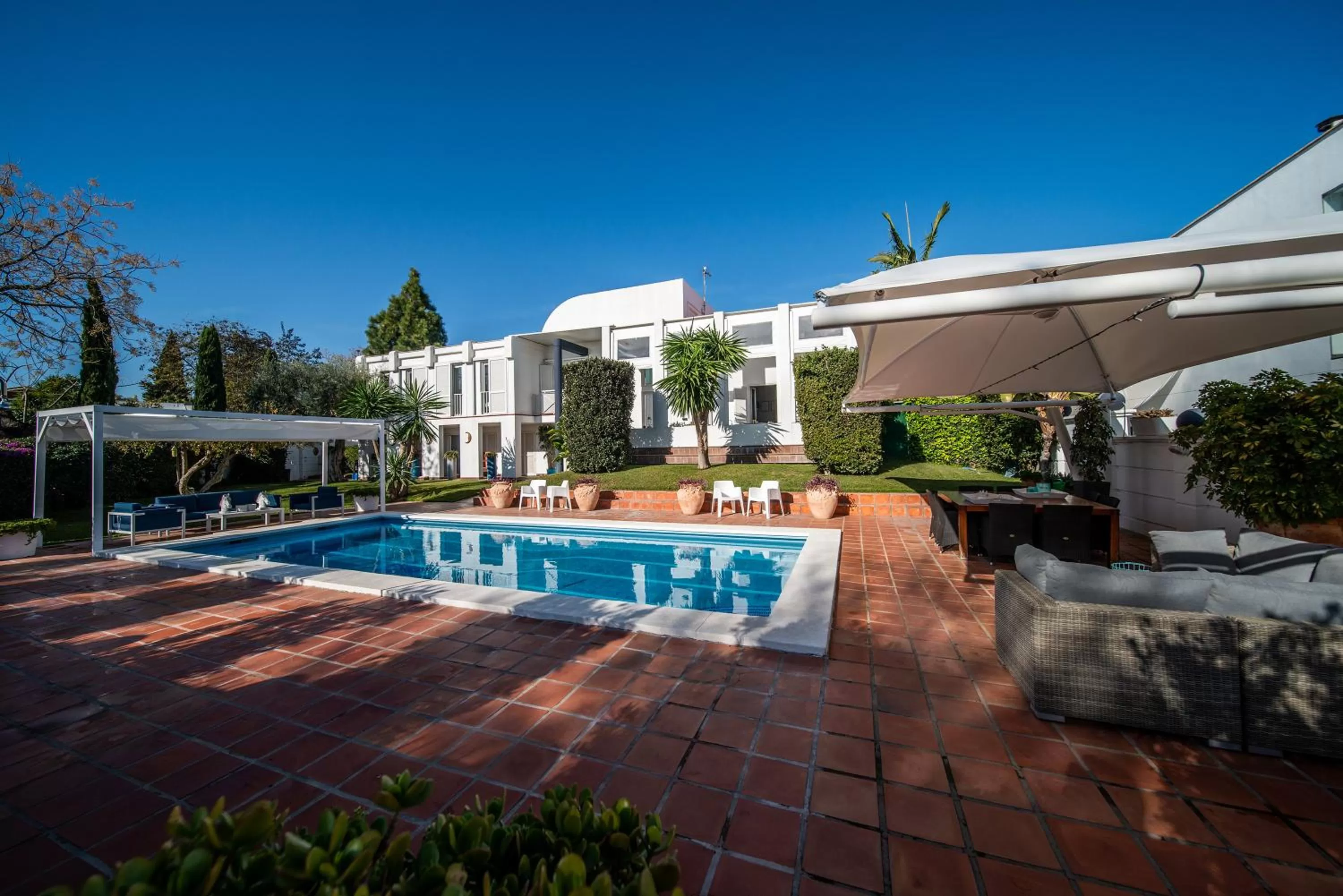 Property building in Hotel B&B Casa Arena Sevilla