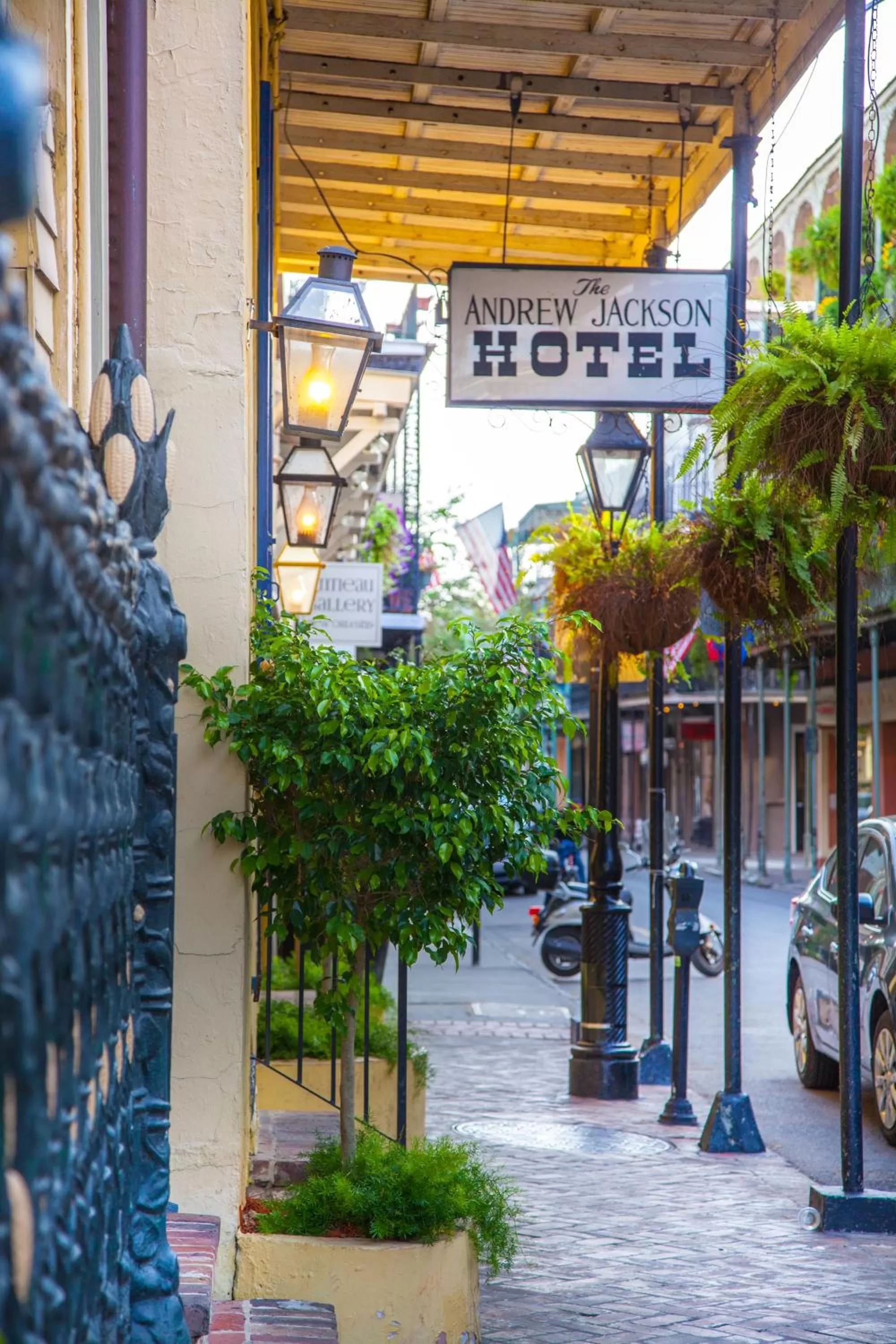 Facade/entrance in Andrew Jackson Hotel French Quarter