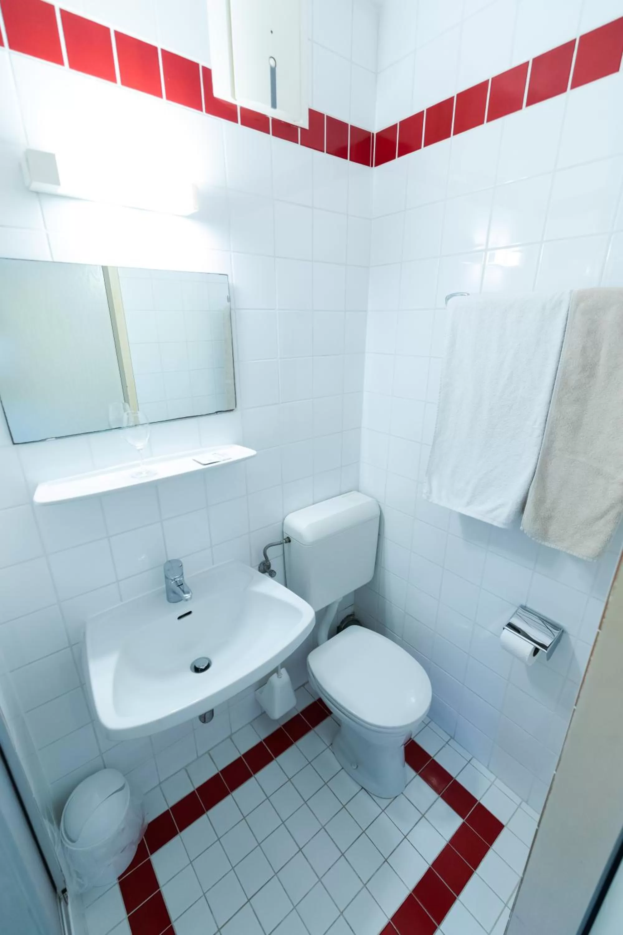 Bathroom in Hotel Am Limes