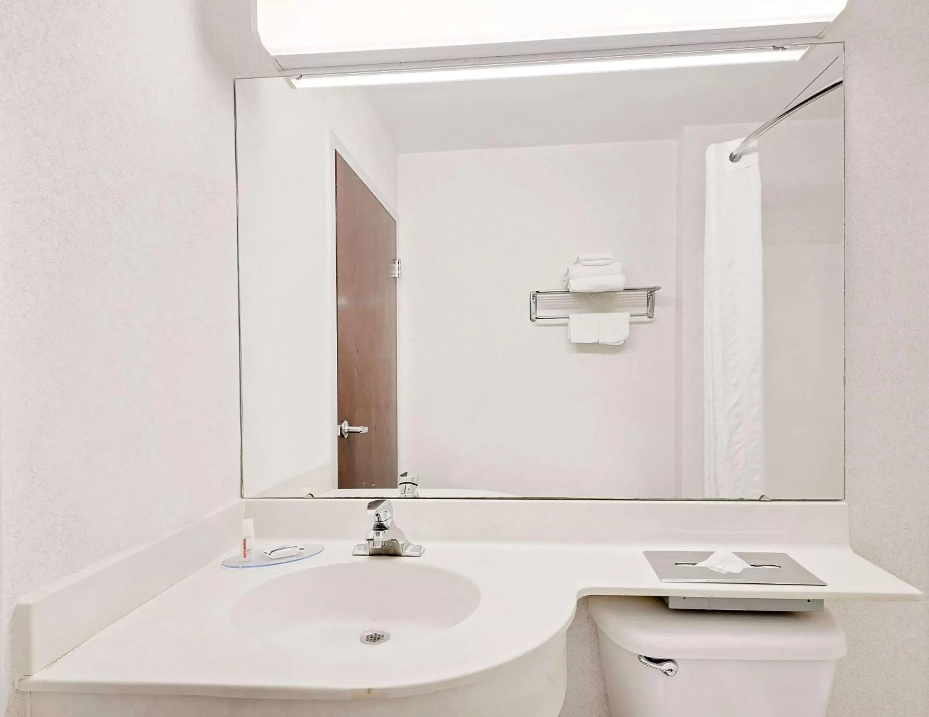 Queen Room - Smoking in Microtel Inn & Suites by Wyndham Hagerstown by I-81 Queen Room - Smoking in Microtel Inn & Suites by Wyndham Hagerstown by I-81