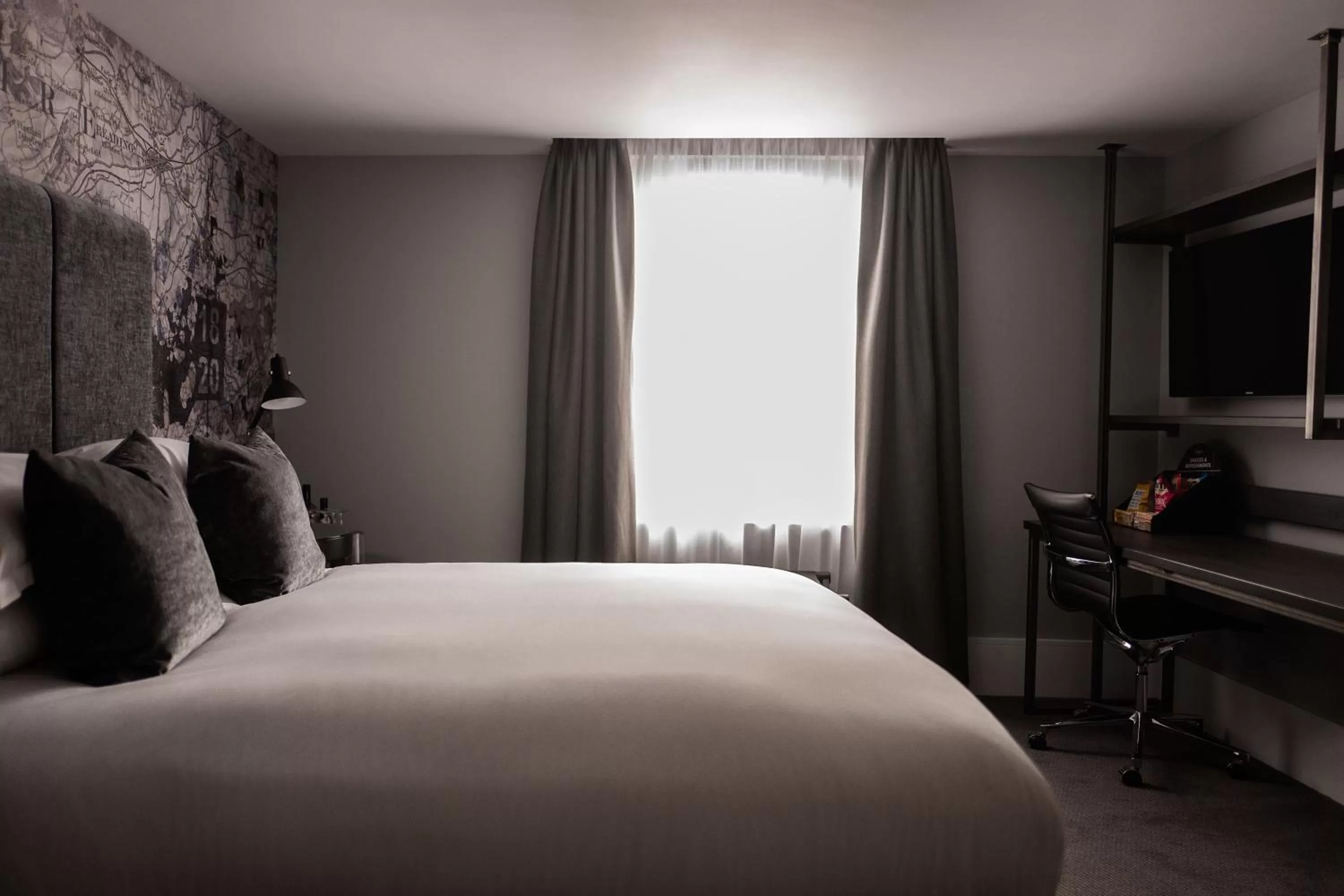 Bedroom, Bed in Malmaison Reading