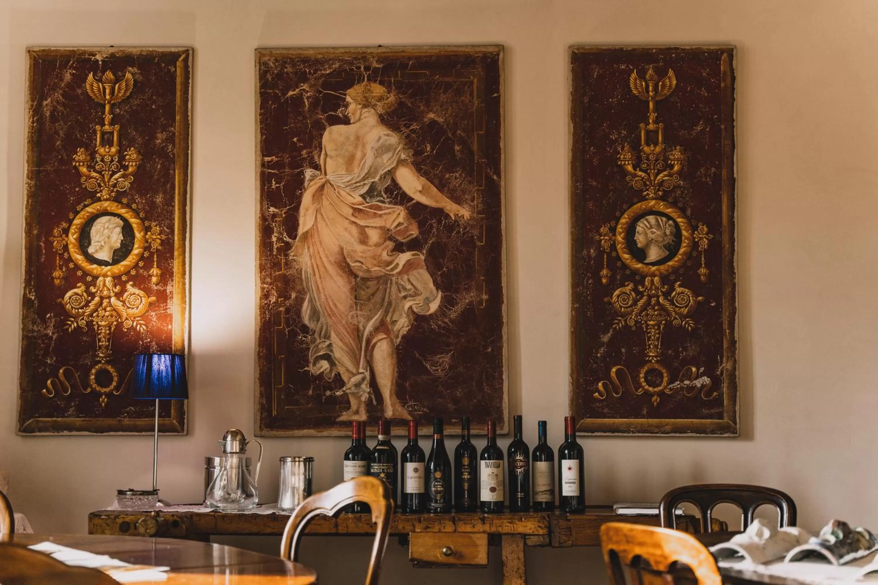 Decorative detail in VILLA MANZONI