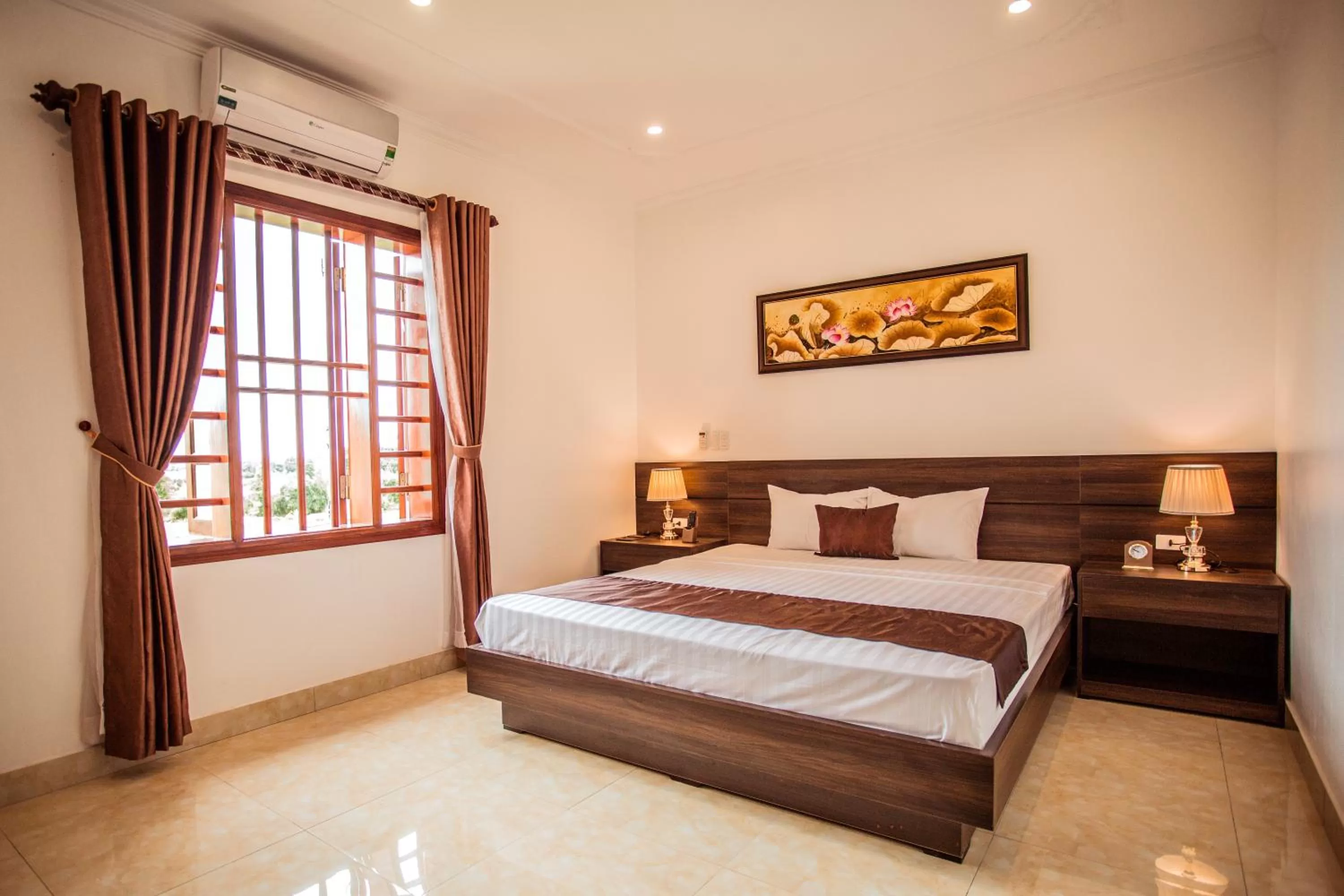 Bed in Salina Hotel Ninh Binh