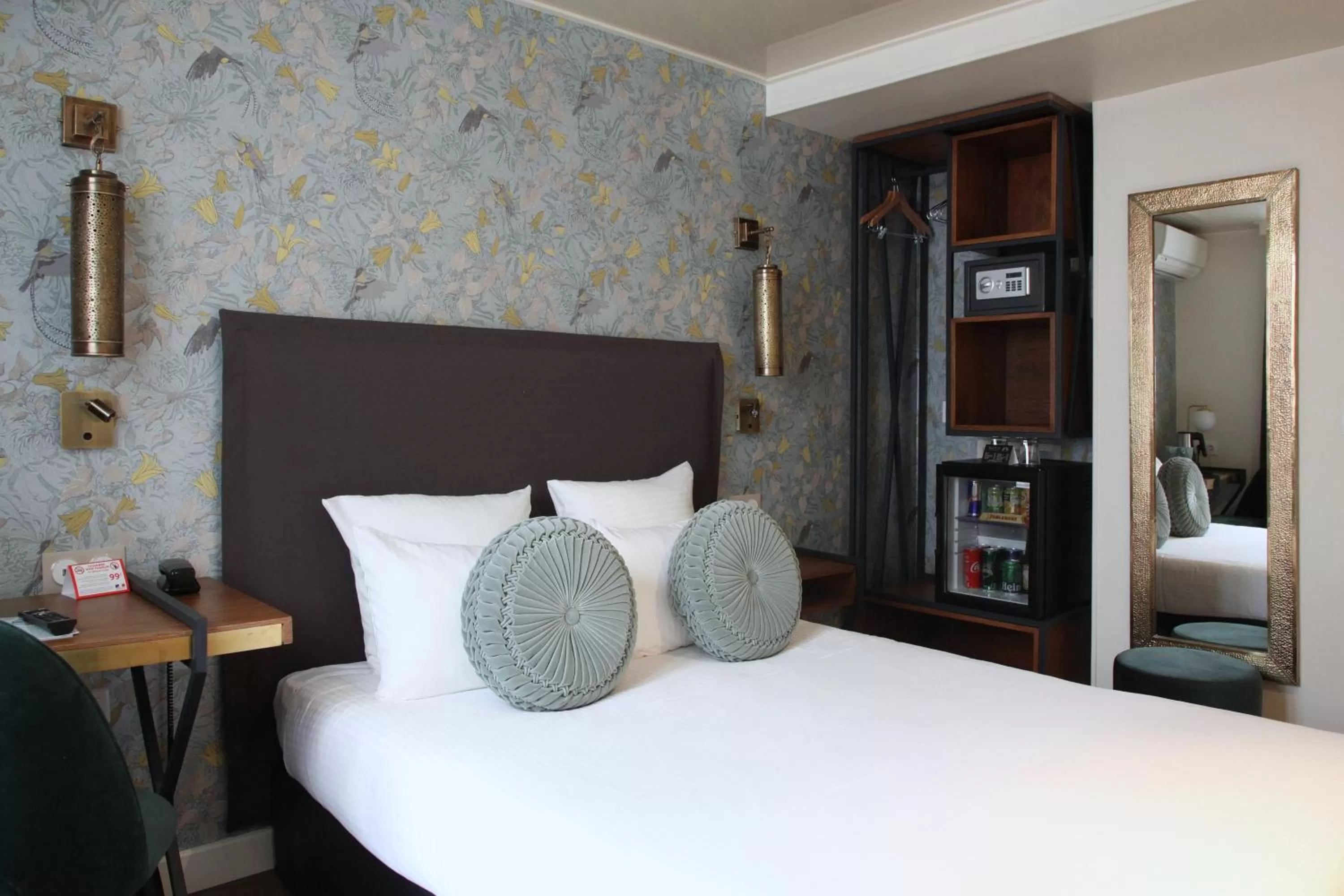 Bed in Moris Grands Boulevards