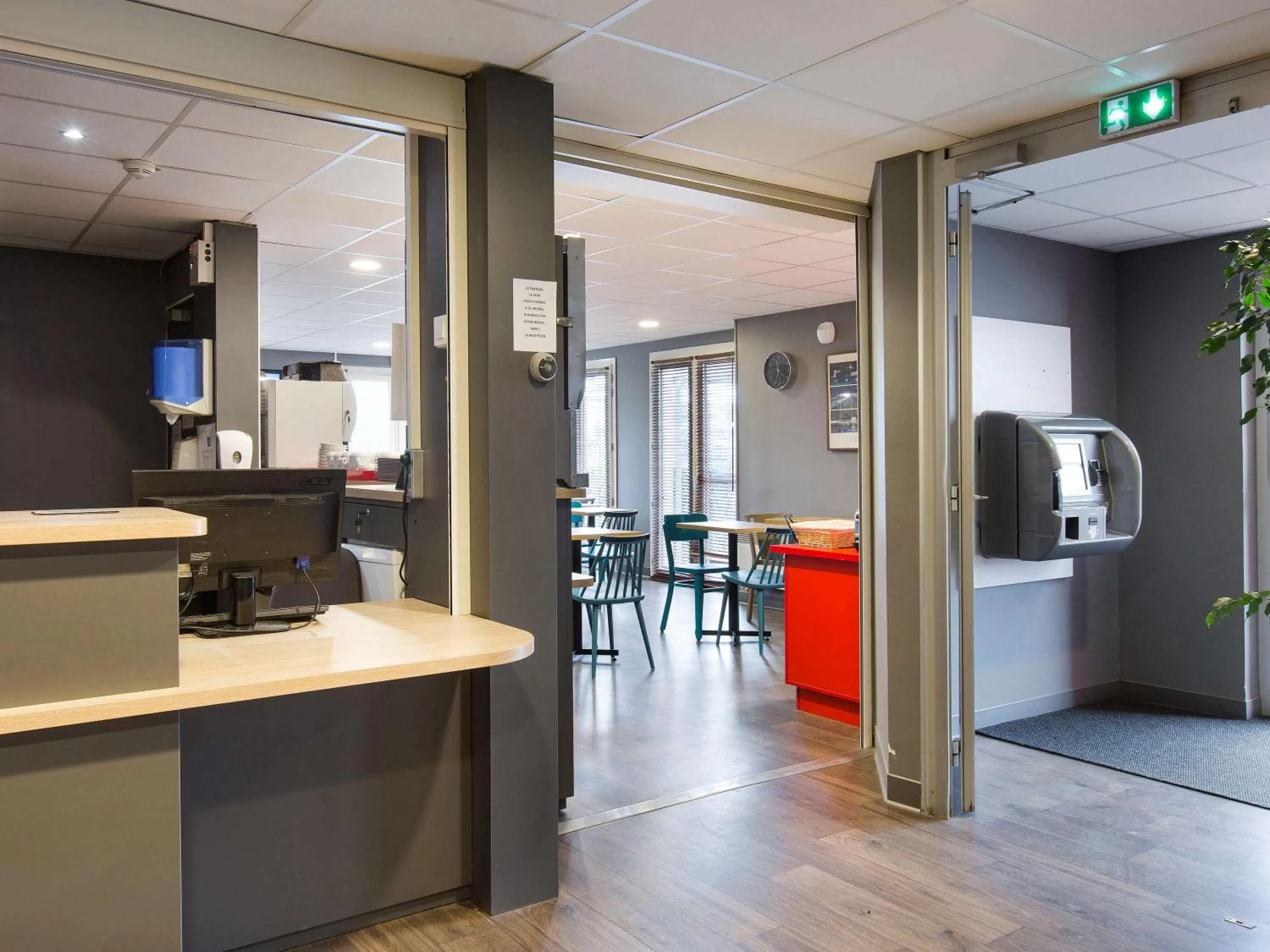 Property building in HOTEL F1 Lyon Genay Massieux