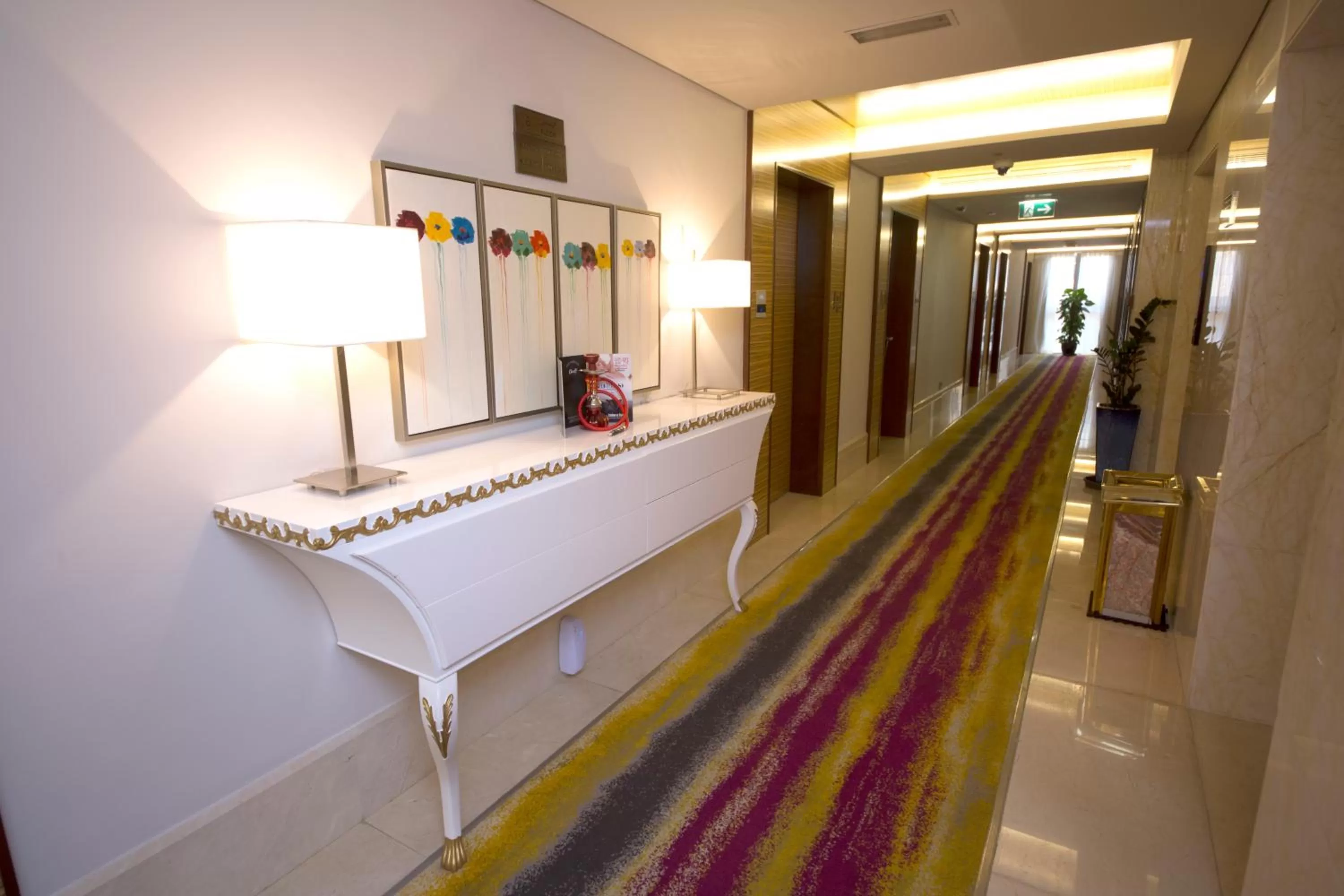 Property building in Best Western Plus Pearl Creek