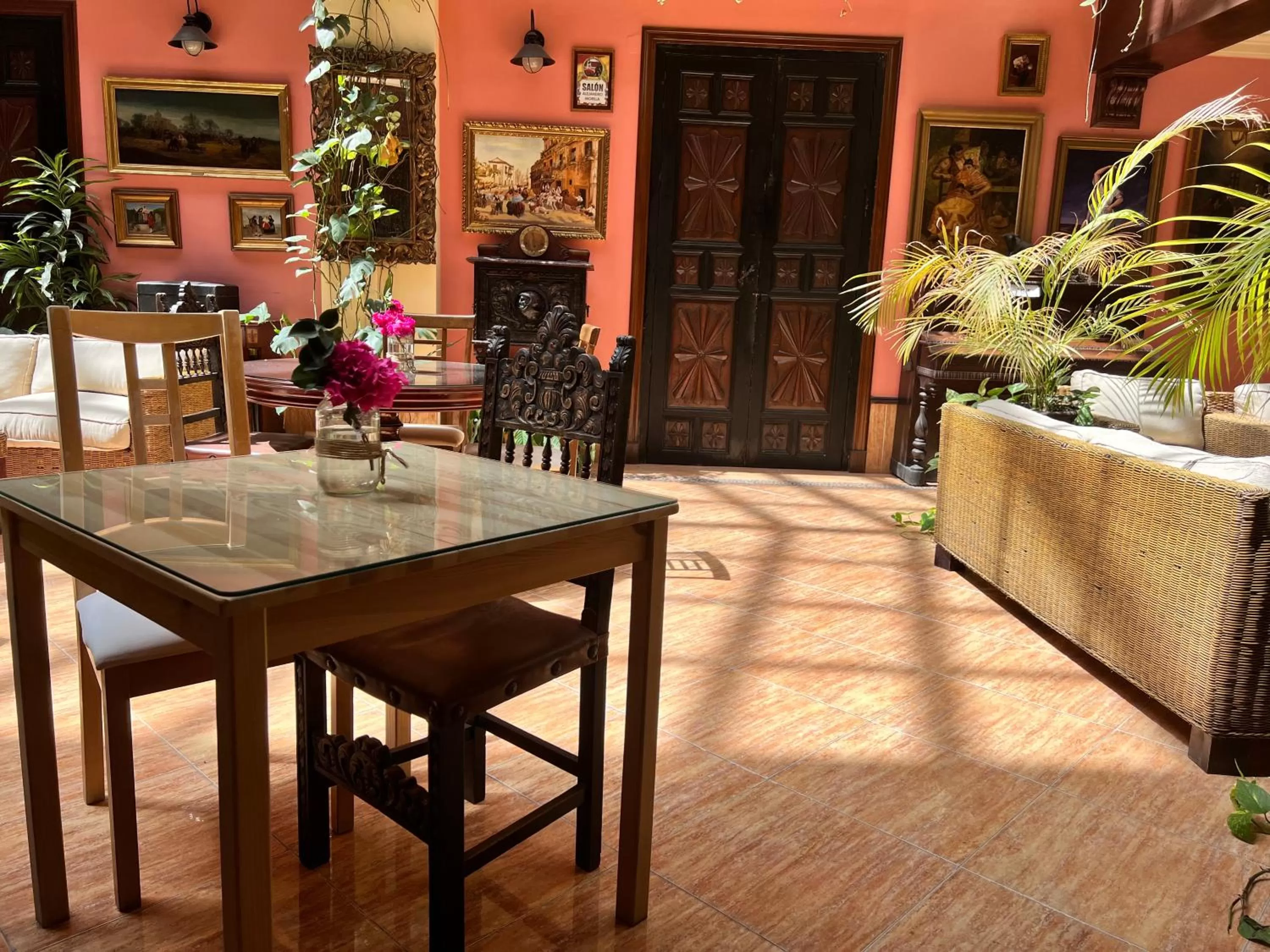 Seating area in Hotel Pinomar