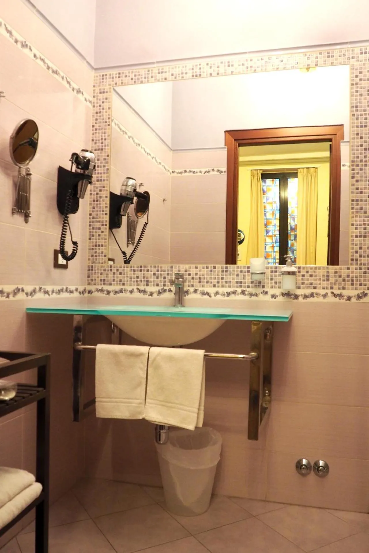 Toilet in Hotel Ester