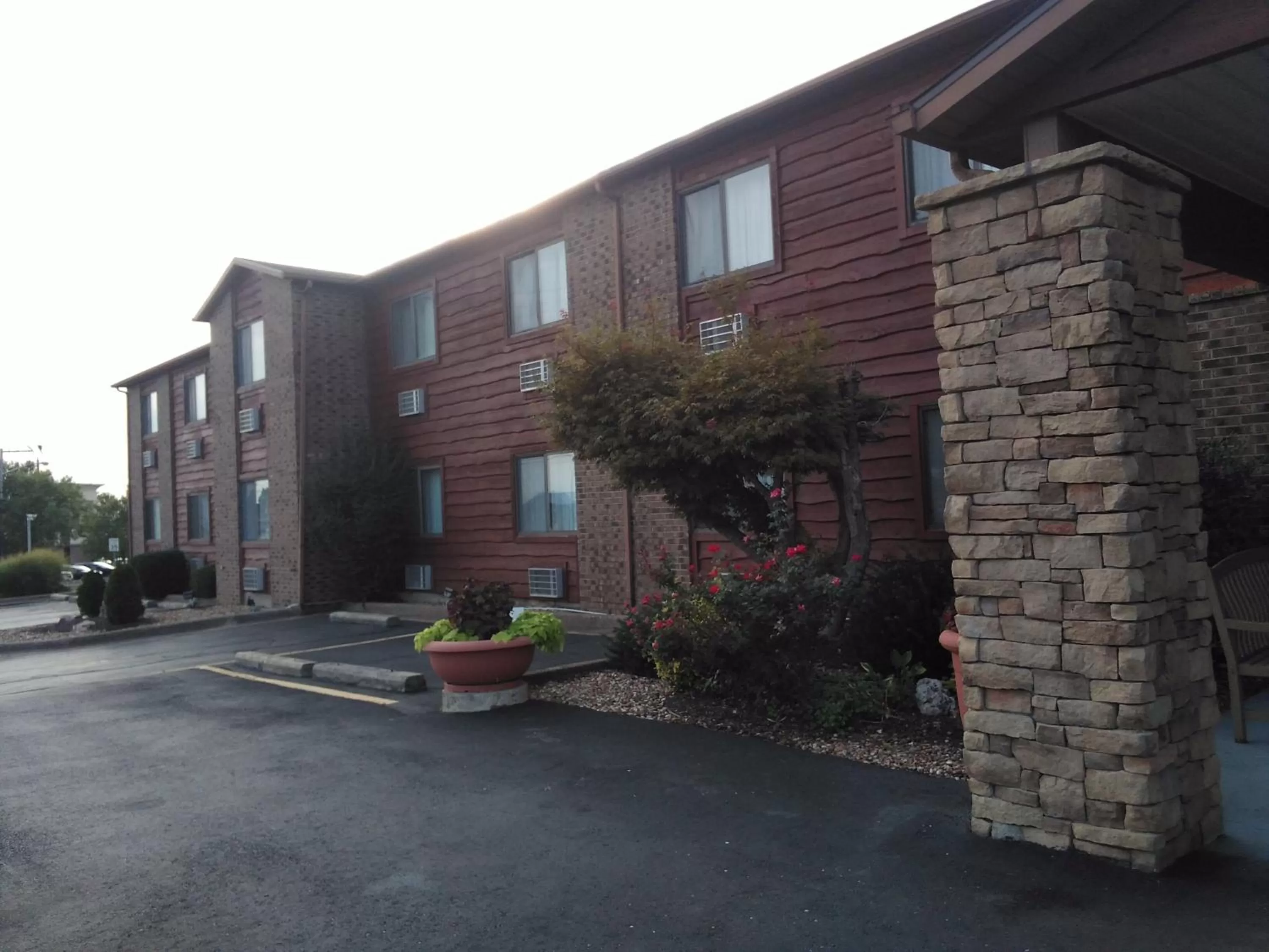 Property building in Super 8 by Wyndham Lebanon