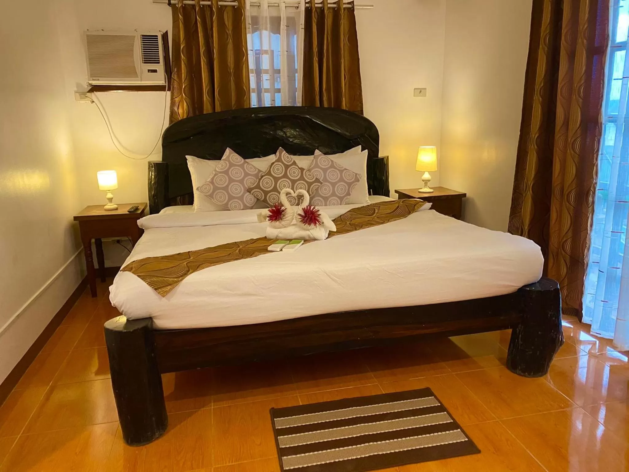 Bed in Sophias Beach Guest House