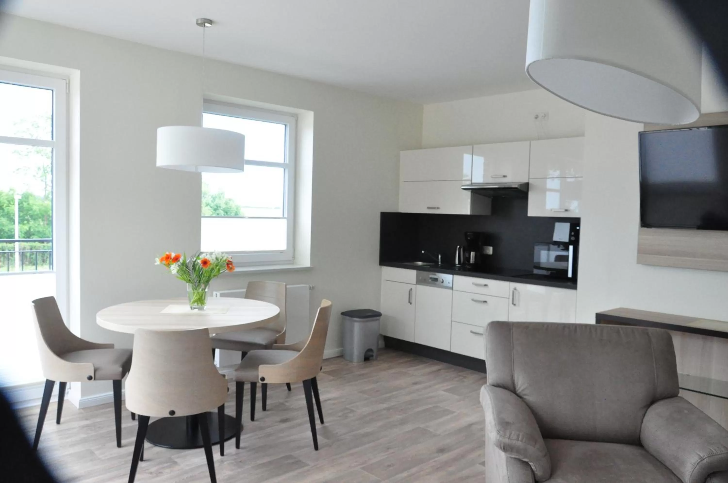 Kitchen or kitchenette in Avalon Hotel Bellevue