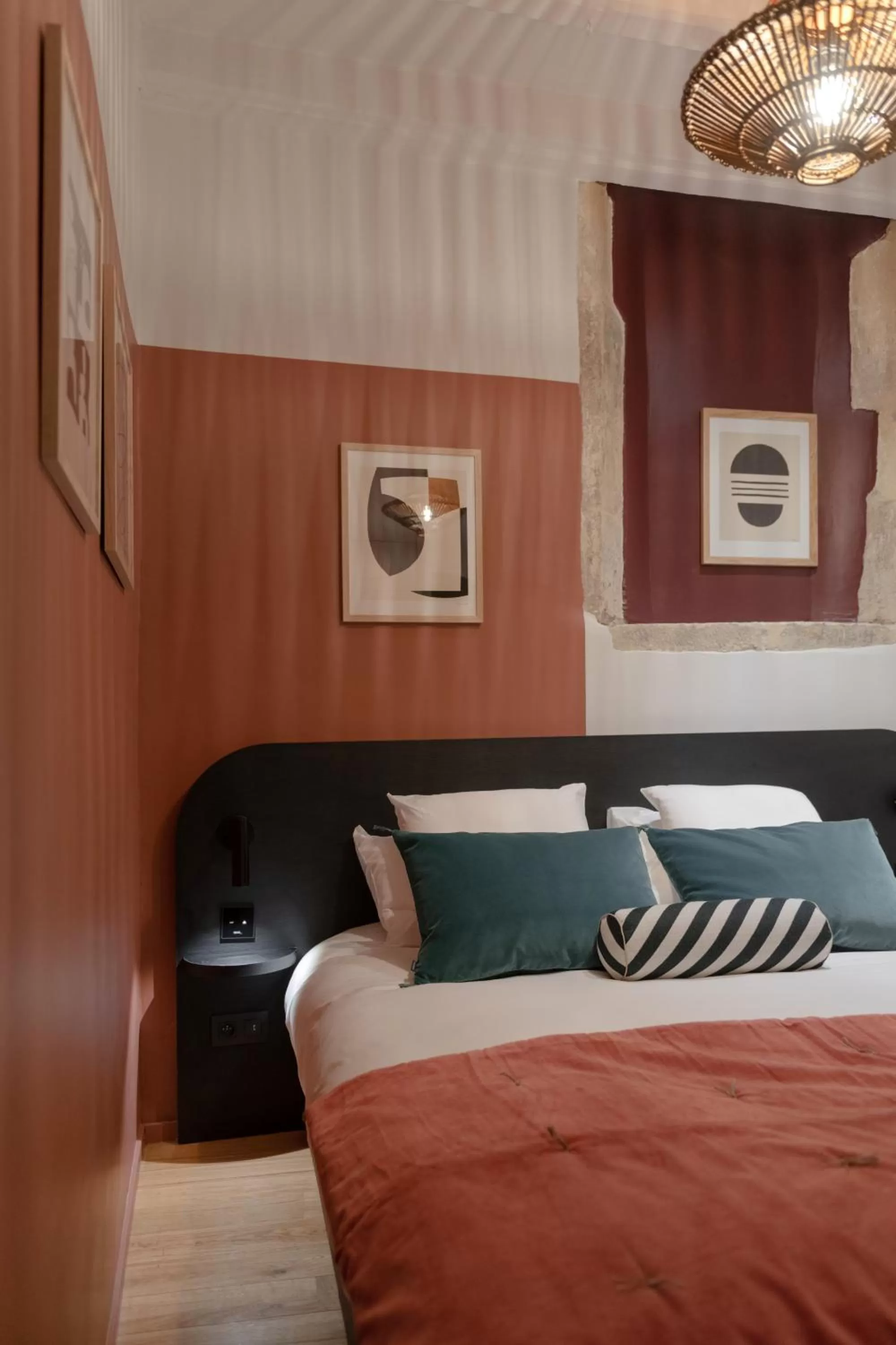 Bed in MiHotel Saint Jean