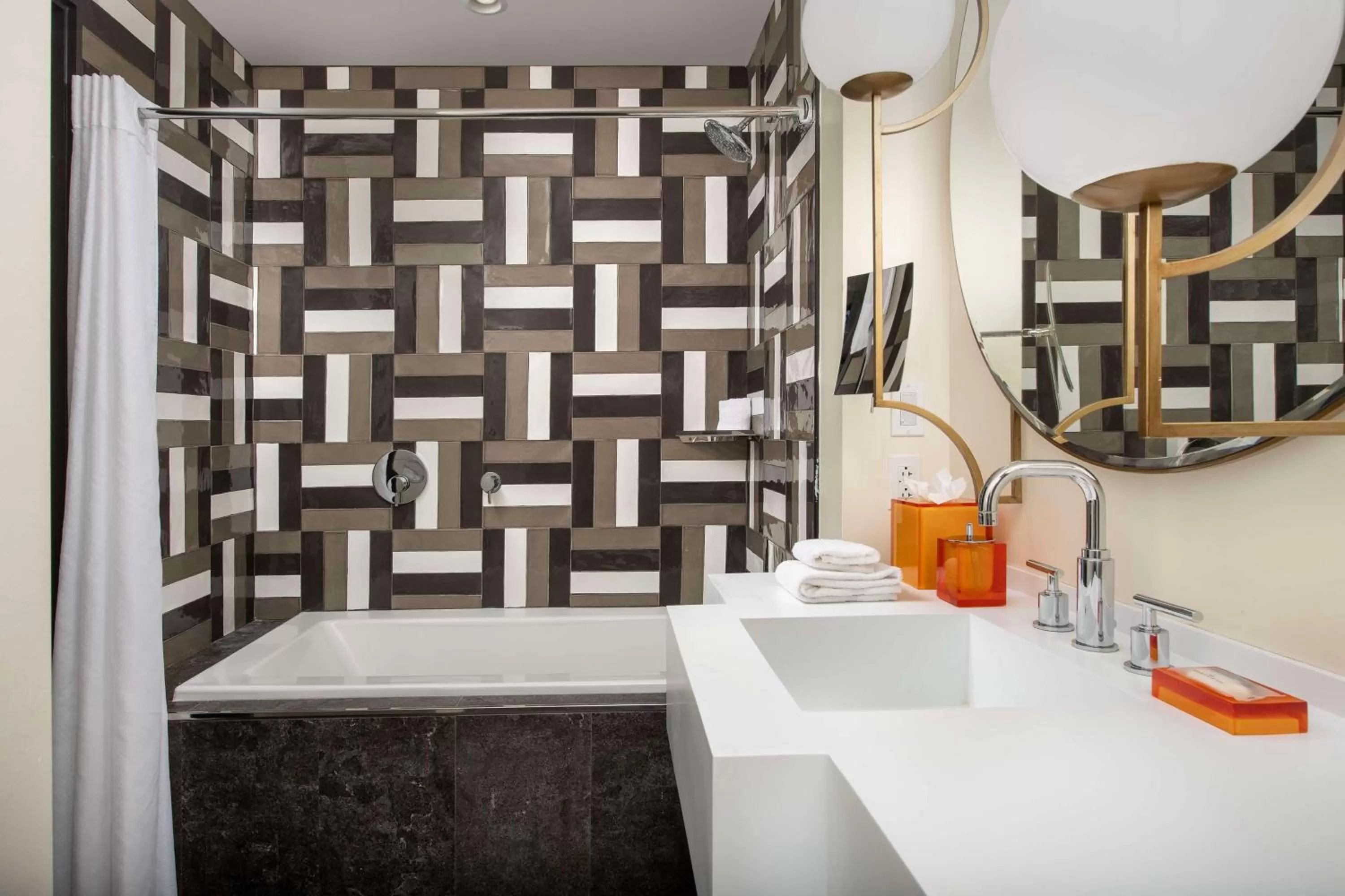 Bathroom in The Troubadour Hotel New Orleans