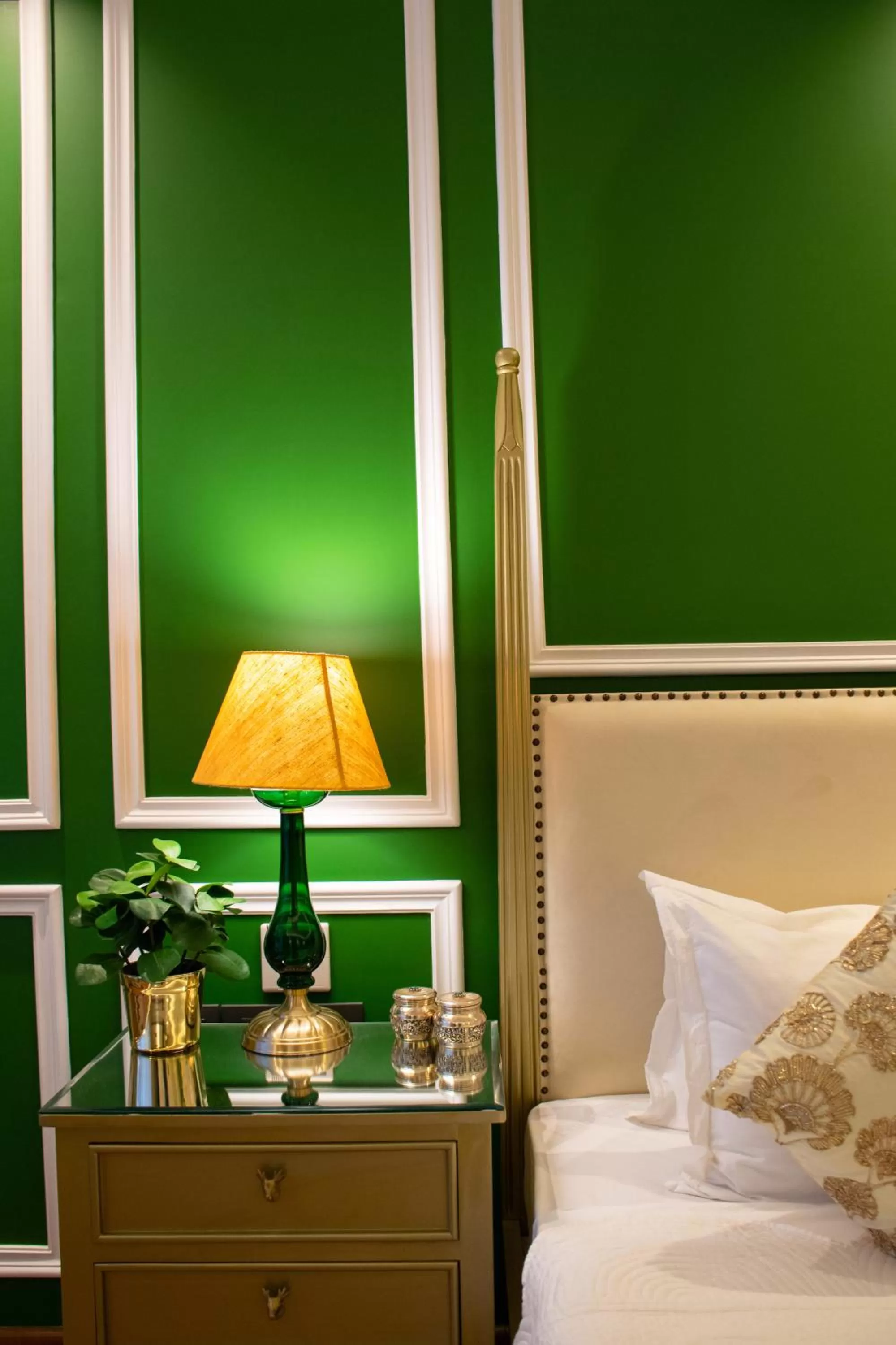 Bed in Dileep Kothi - A Royal Boutique Luxury Suites in Jaipur