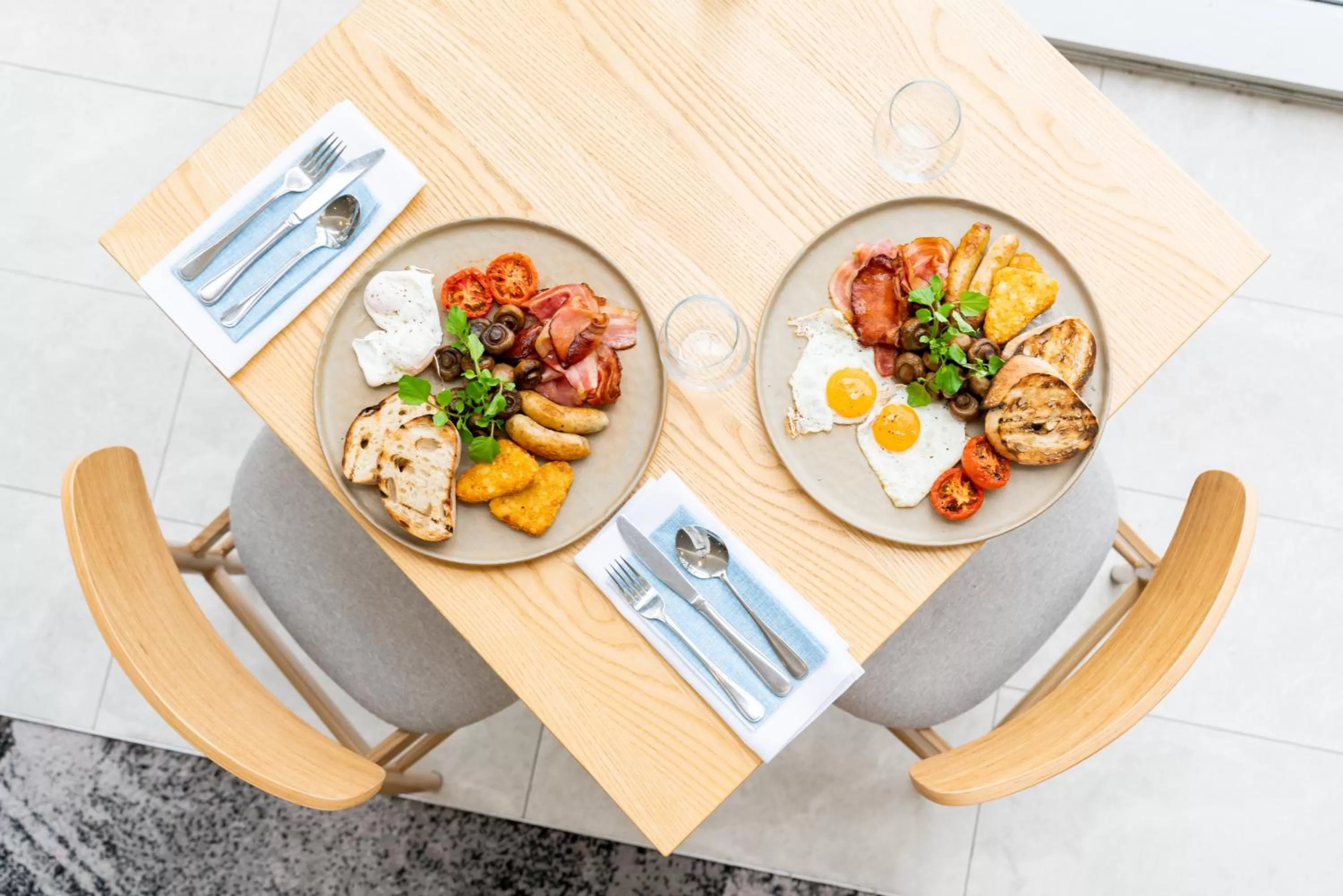 Restaurant/places to eat in Novotel Wollongong Northbeach