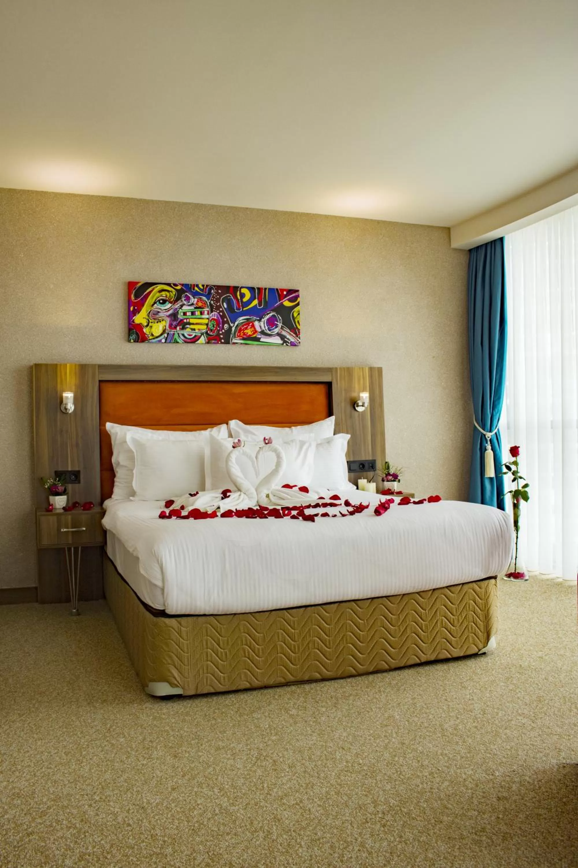 Bed in Sky Tower King Hotel