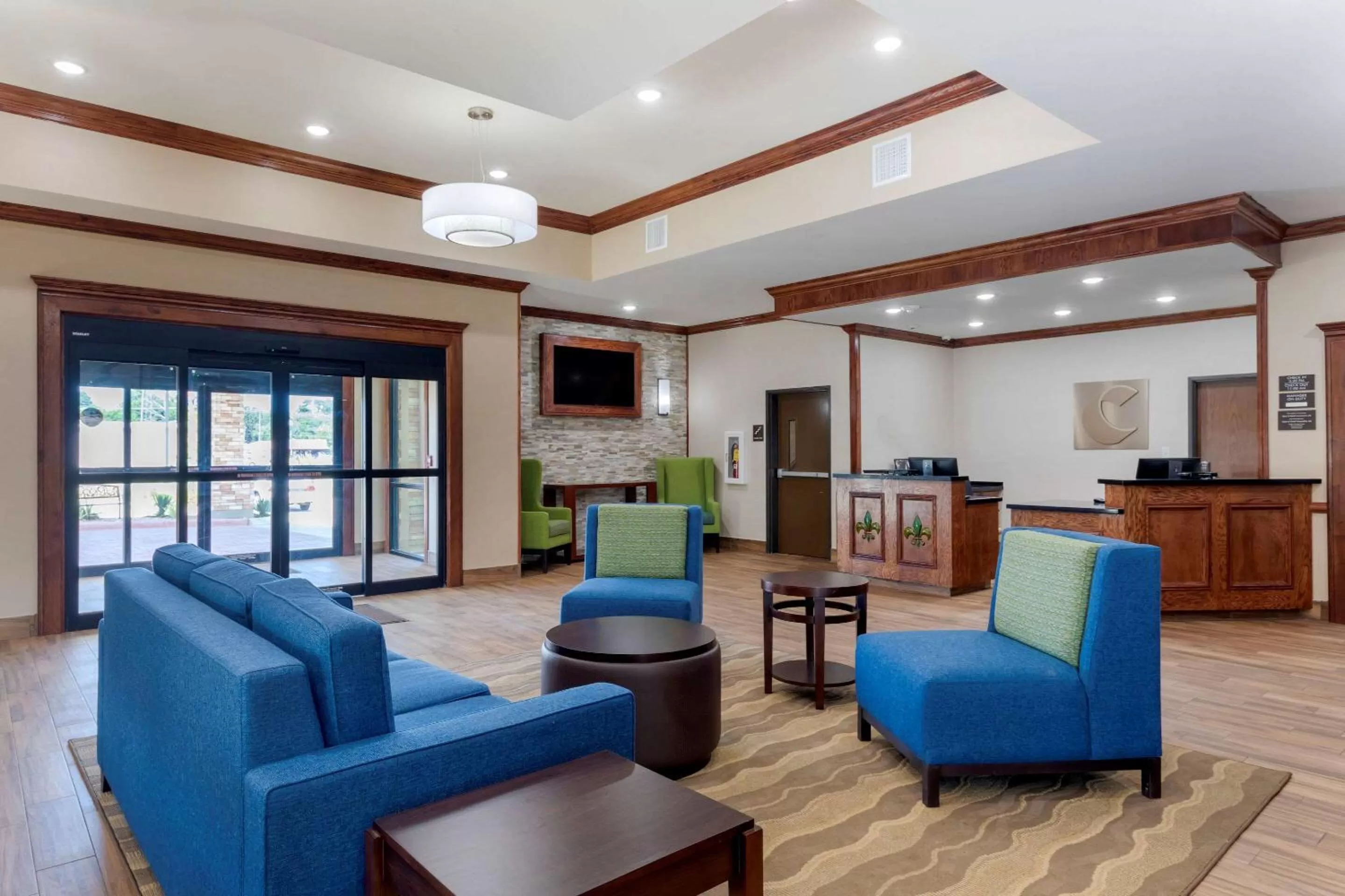 Lobby or reception in Comfort Suites West Monroe near Ike Hamilton Expo Center