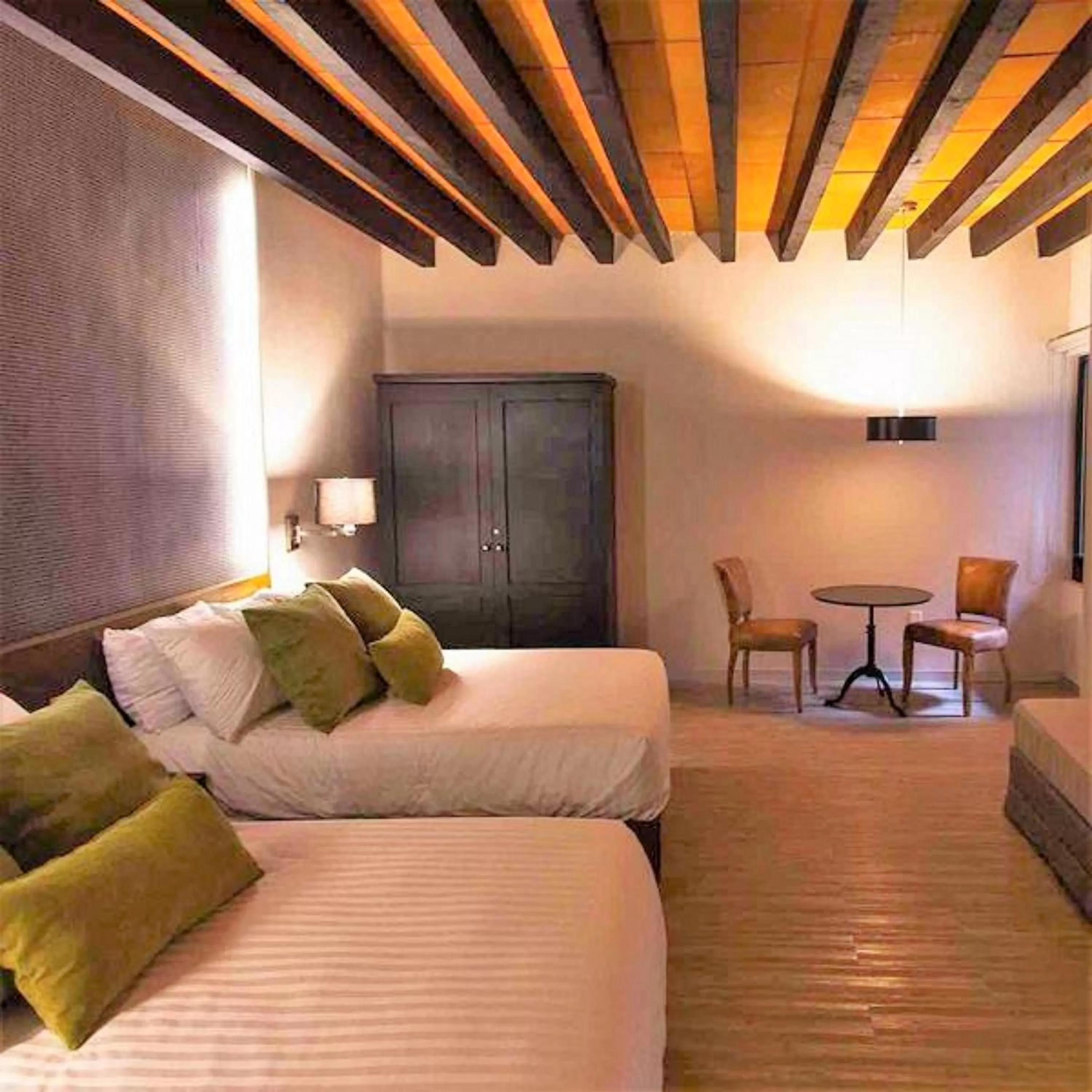 Photo of the whole room, Bed in Othelo Boutique Hotel Mexico