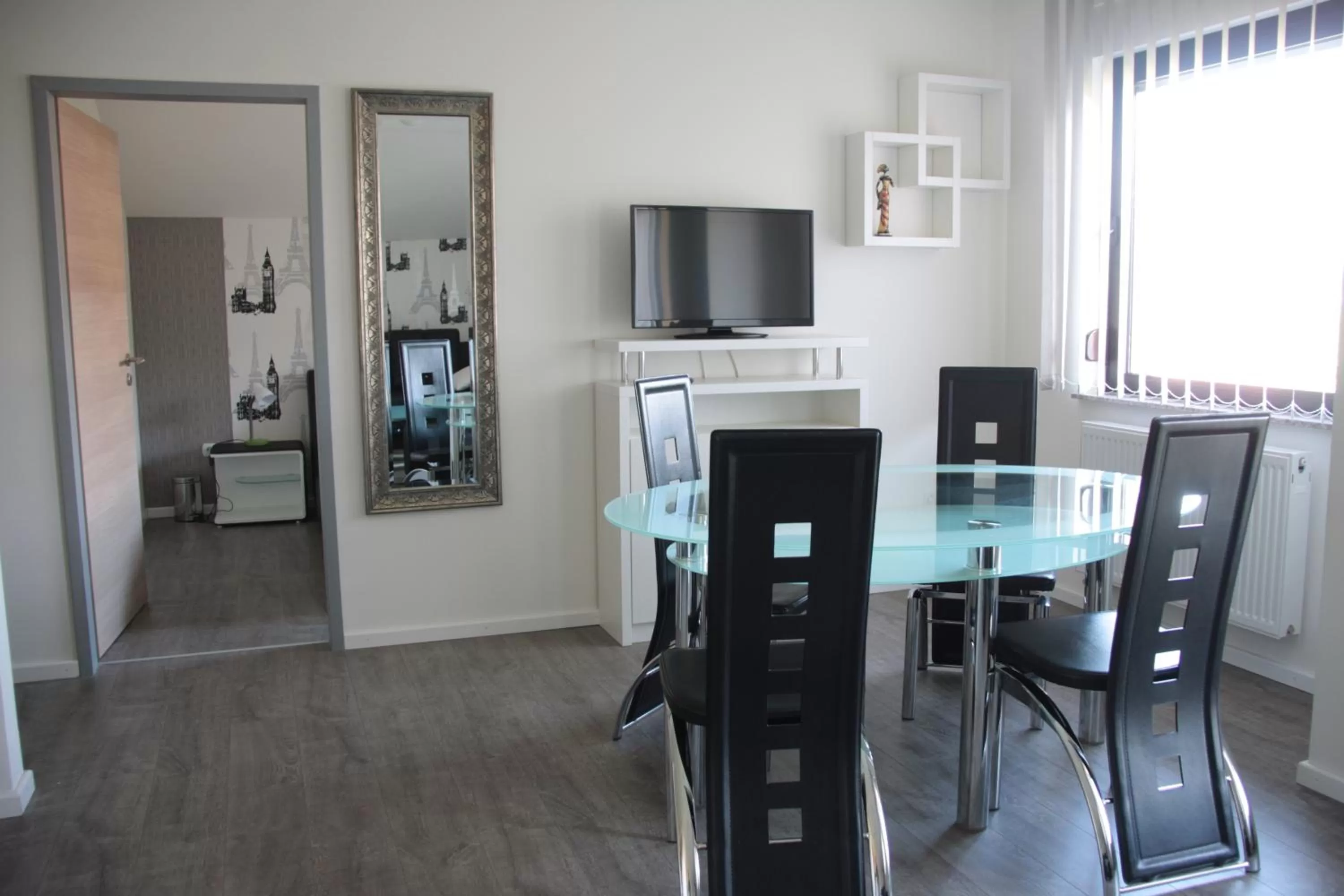 Dining area in Apartmani i Bungalovi TROJKA