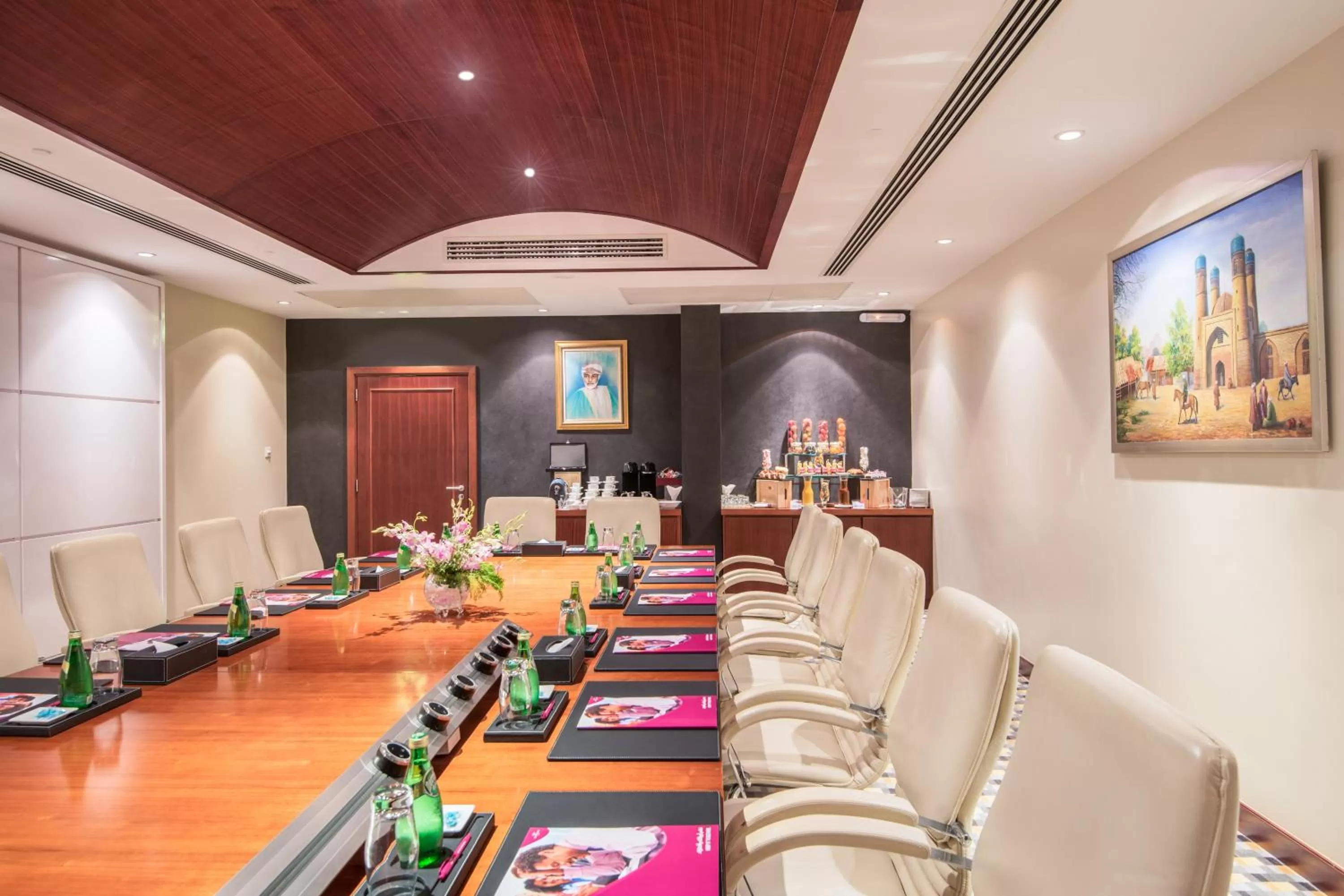 Meeting/conference room in Crowne Plaza Sohar by IHG