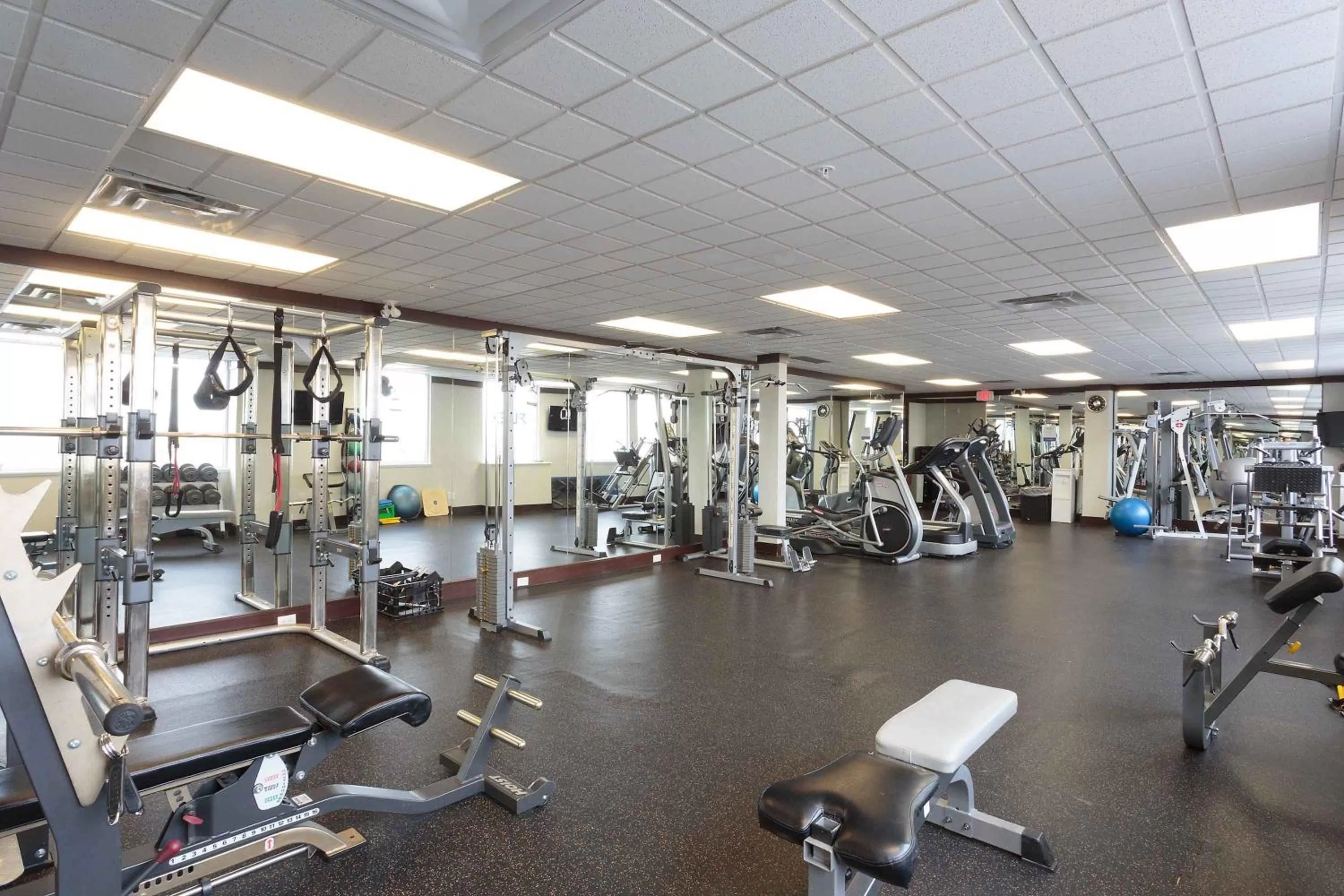 Fitness centre/facilities in Sandman Hotel & Suites Winnipeg Airport