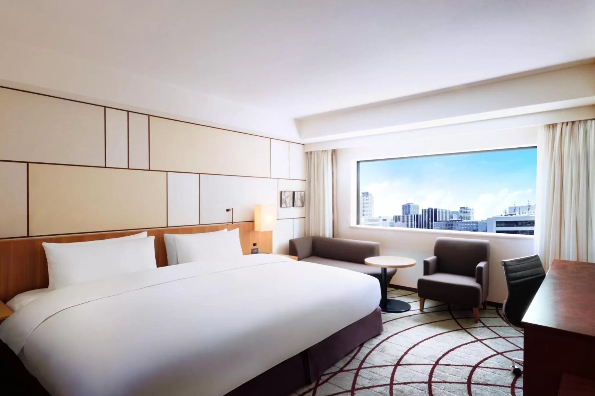 Photo of the whole room in ANA Crowne Plaza Osaka by IHG