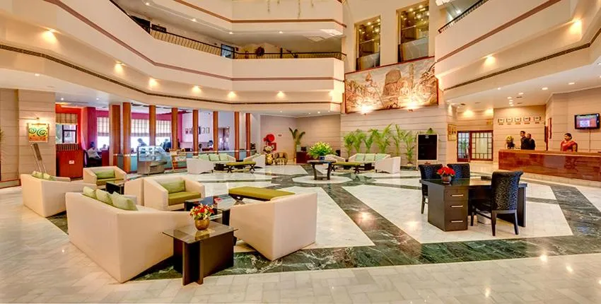 Lobby or reception in Hotel Hindusthan International, Varanasi
