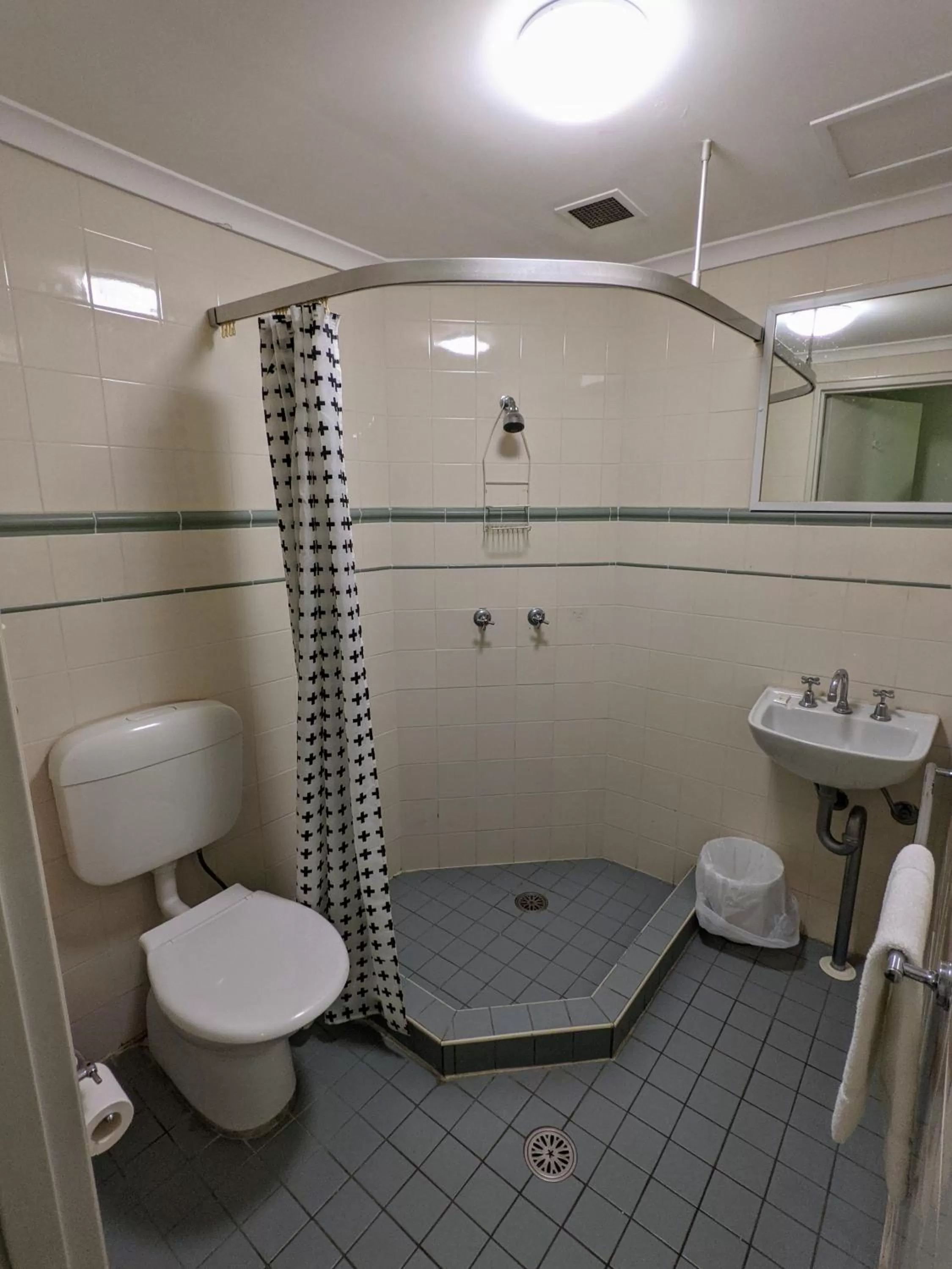 Bathroom in Arena Hotel (formerly Sleep Express Motel)