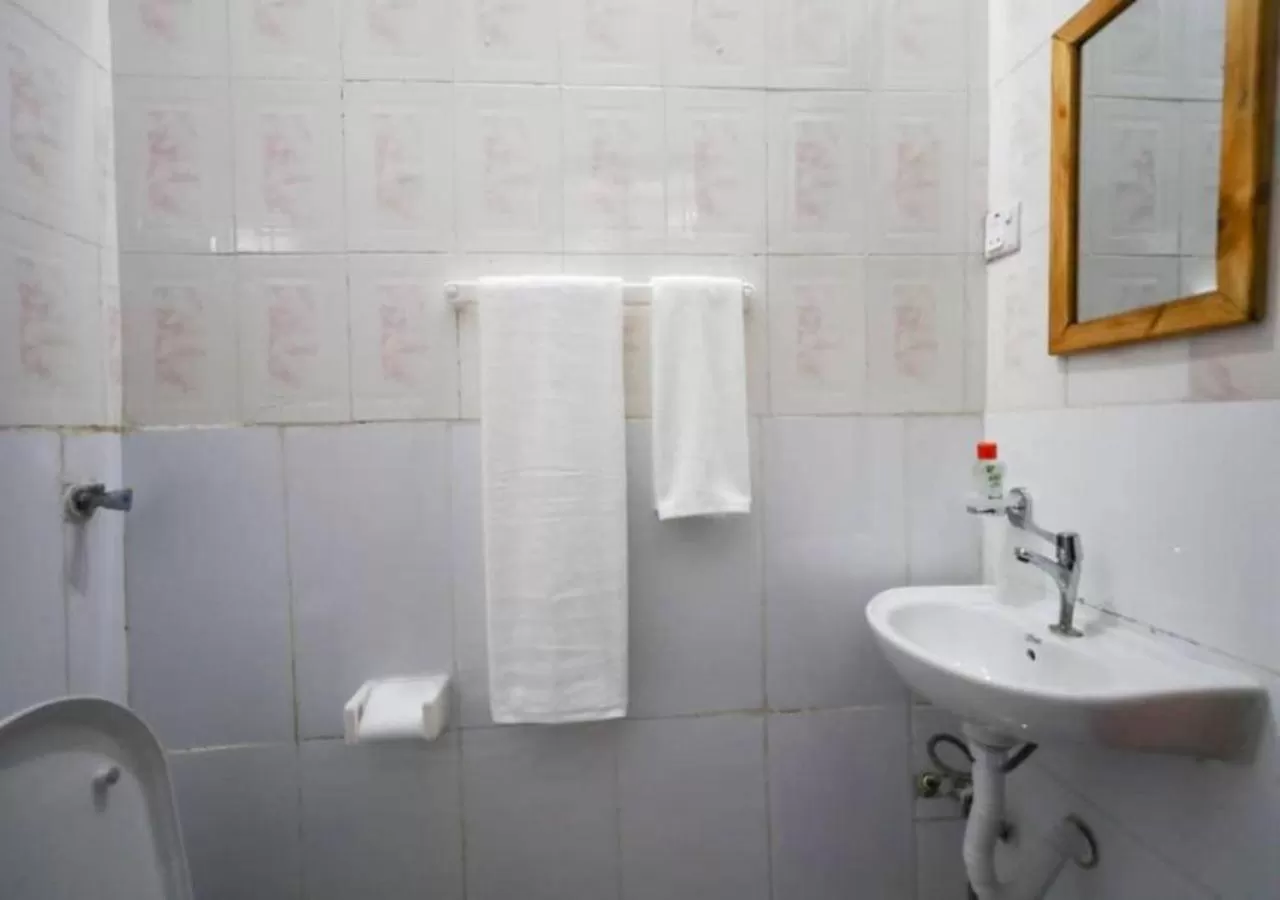 Bathroom in Mobydick Bungalow Nungwi