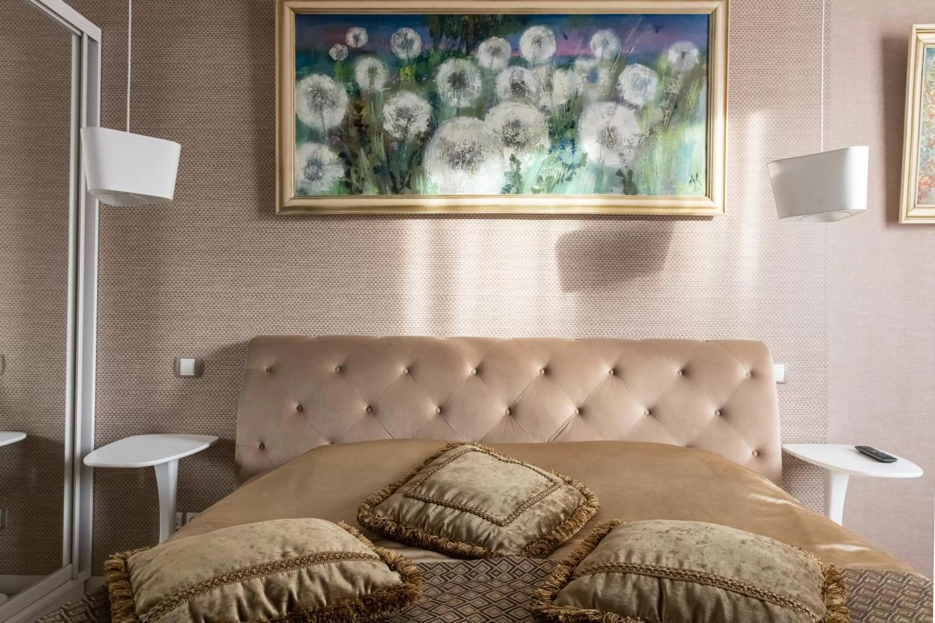 Bed in Hotel "Mandarin Clubhouse"