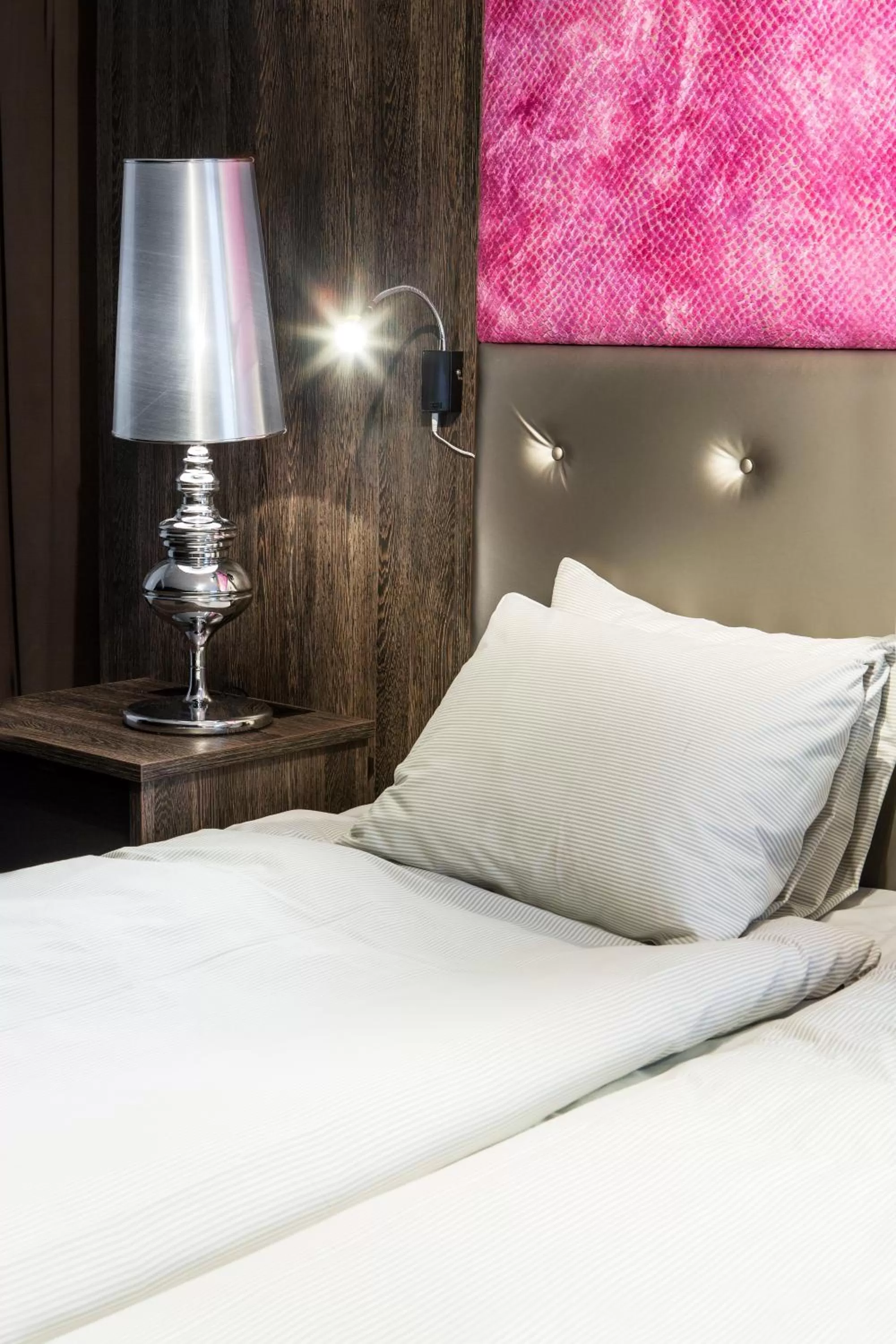 Bed in Elite City Hotel, Örebro